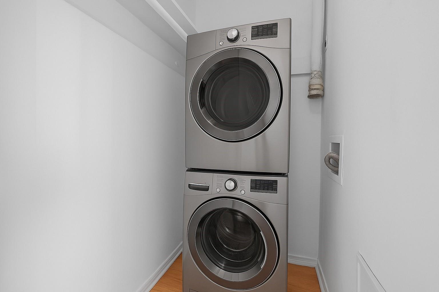 1849 Marshall Street # 9