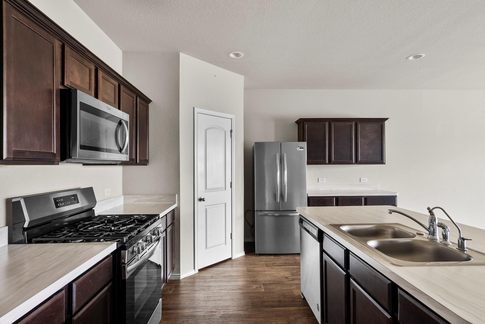 20811 Olive Leaf Street