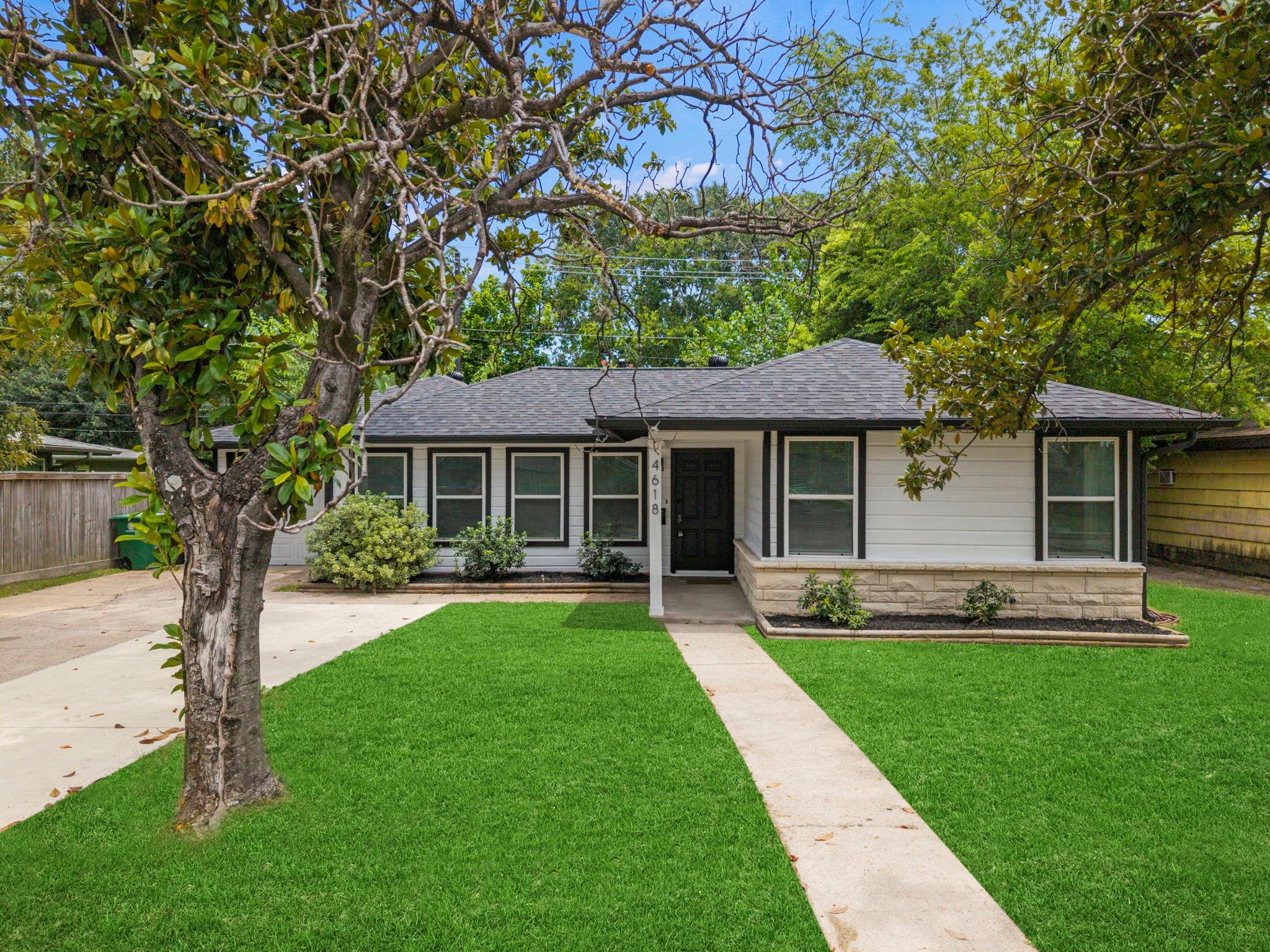 4618 Ella Boulevard
