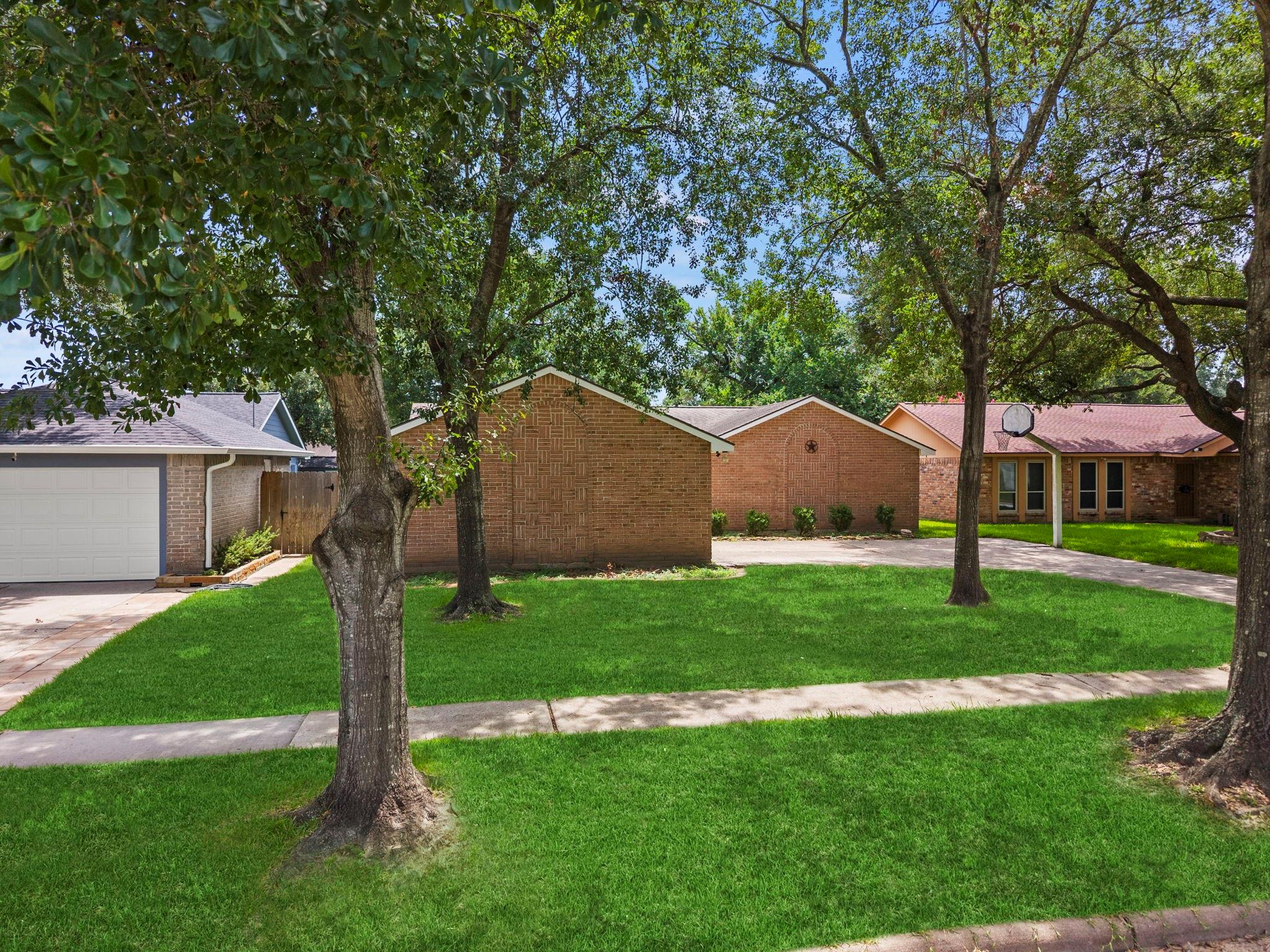 11210 Daybreak Lane