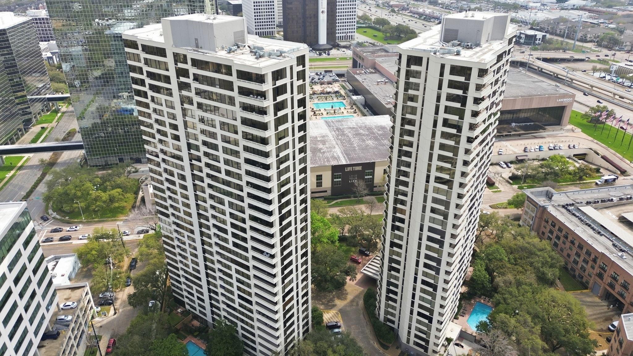 15 Greenway Plaza # 25J