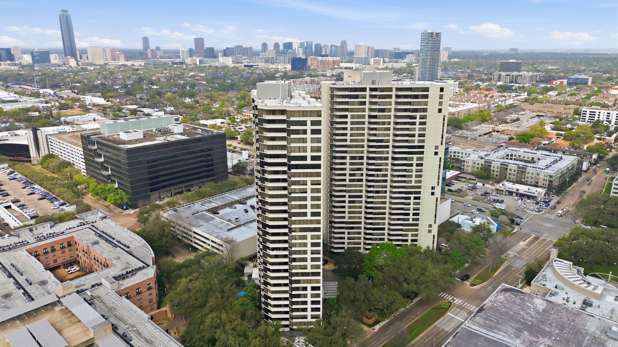 15 Greenway Plaza # 25J