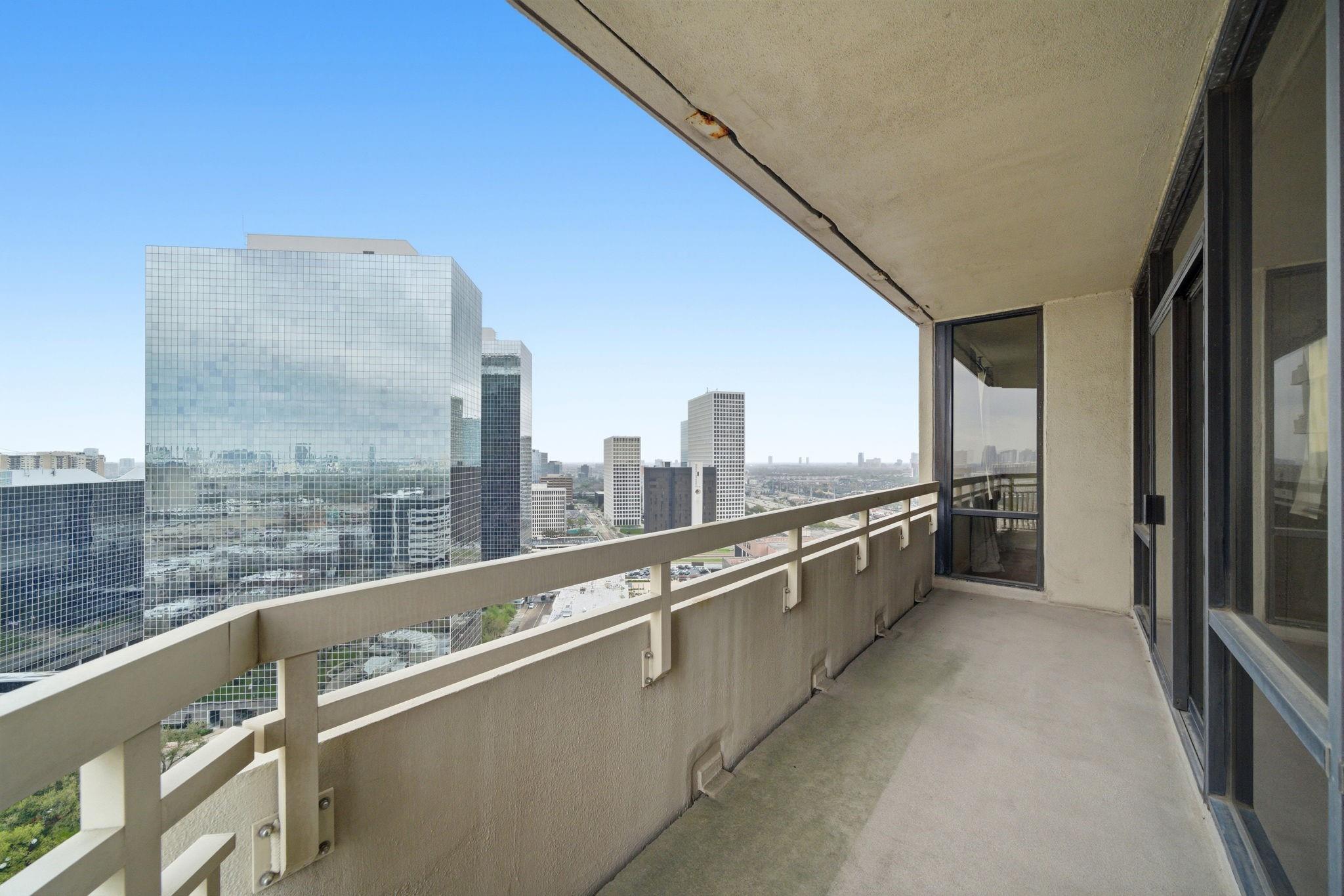 15 Greenway Plaza # 25J