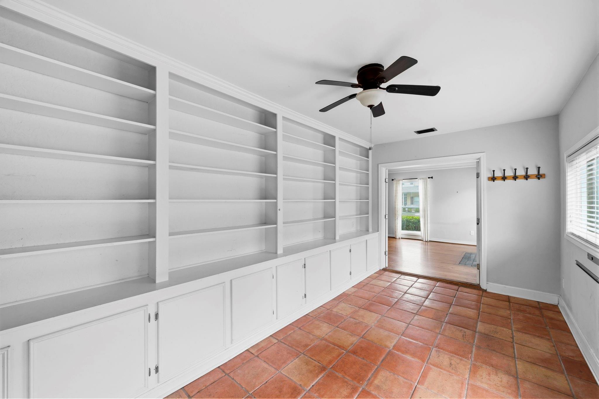 4390 Varsity Lane