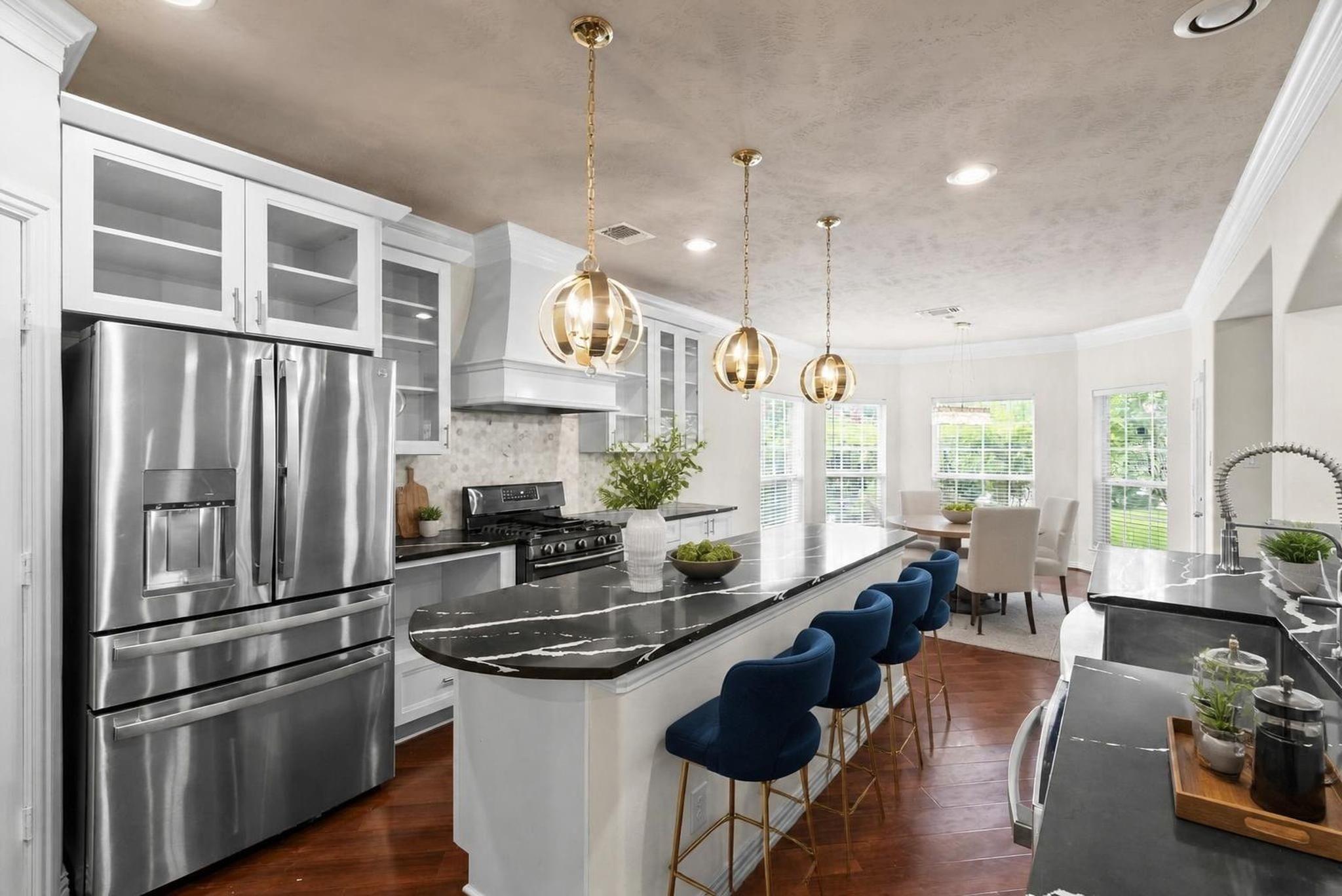 5526 Darschelle Drive