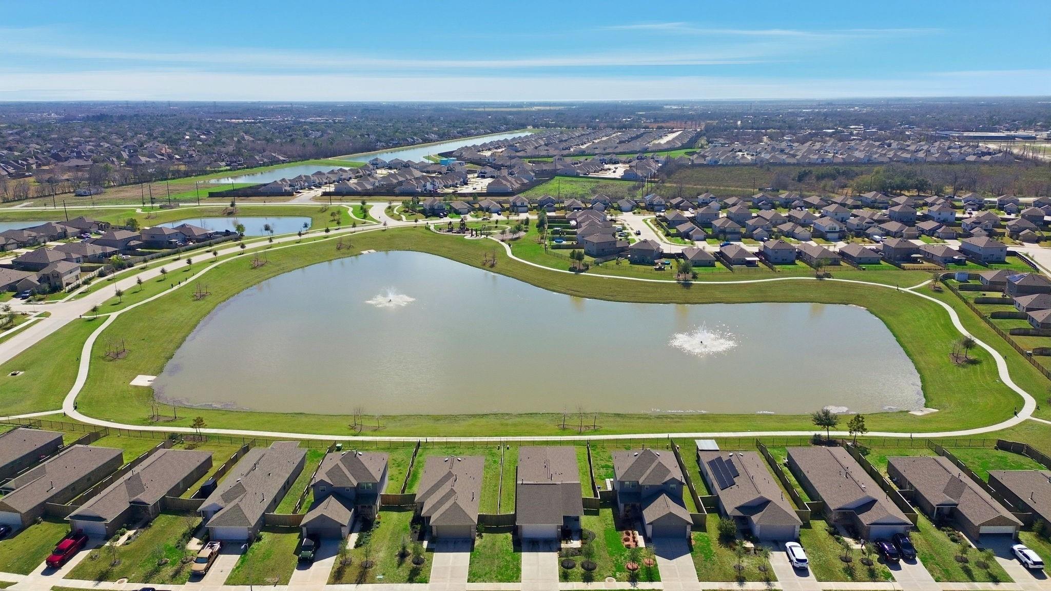 14502 Woodcott Warren Way