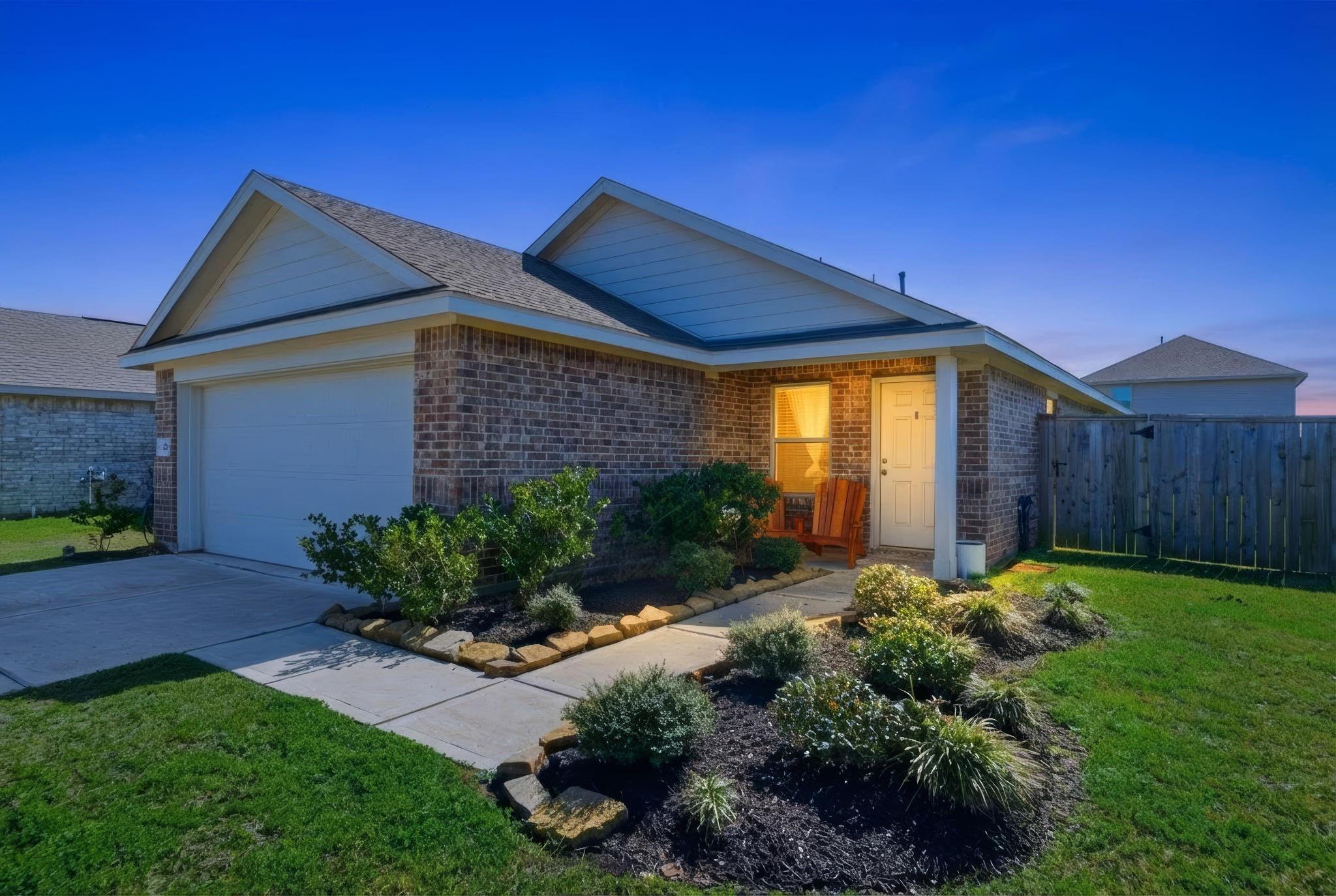 14502 Woodcott Warren Way