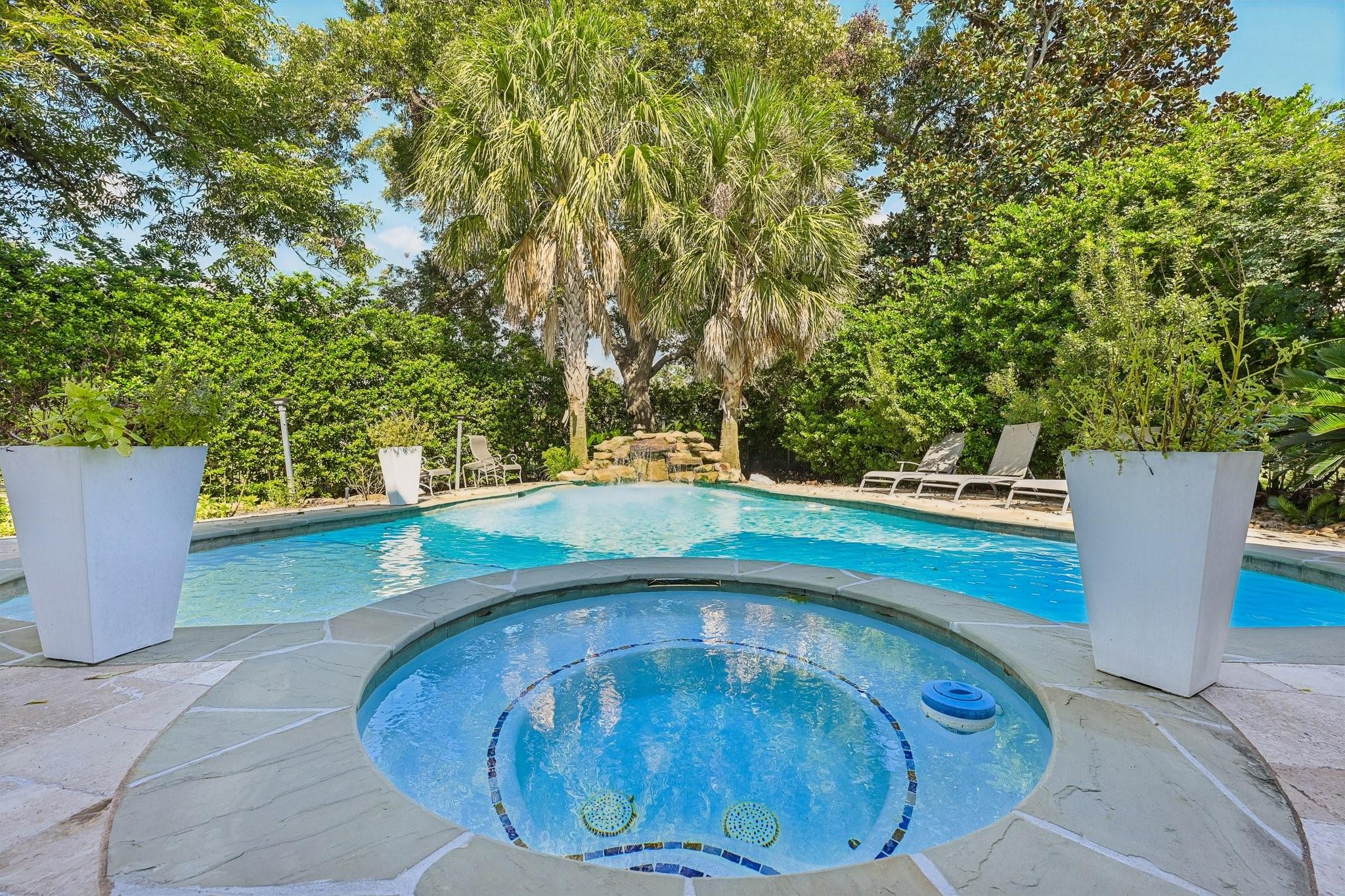 6 Farrell Ridge Drive