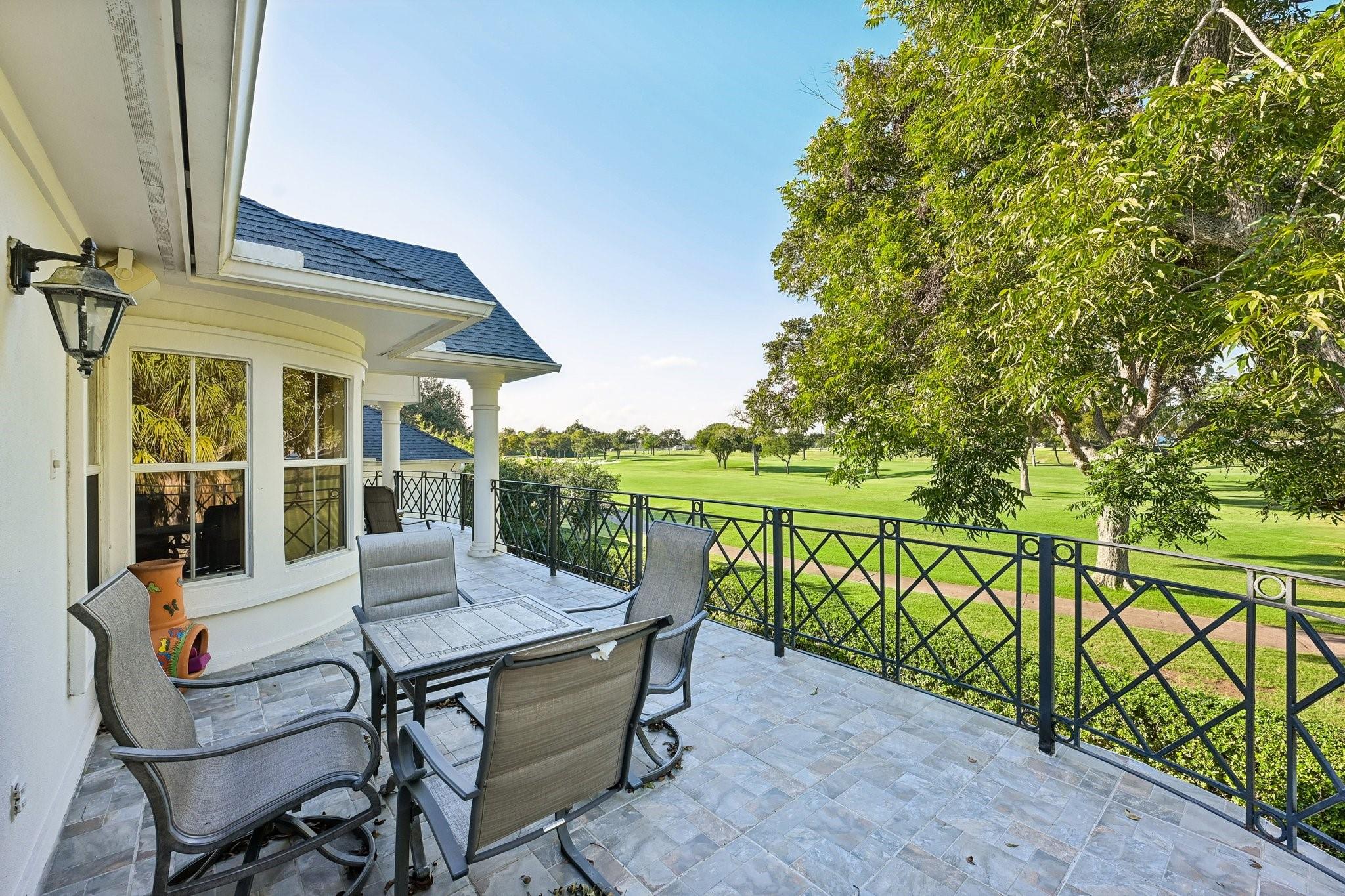 6 Farrell Ridge Drive