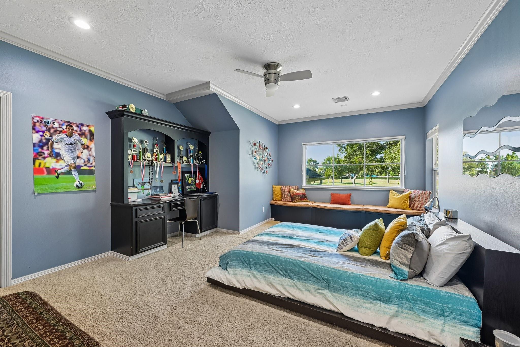 6 Farrell Ridge Drive