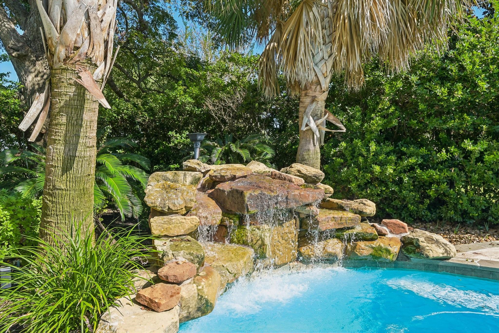 6 Farrell Ridge Drive