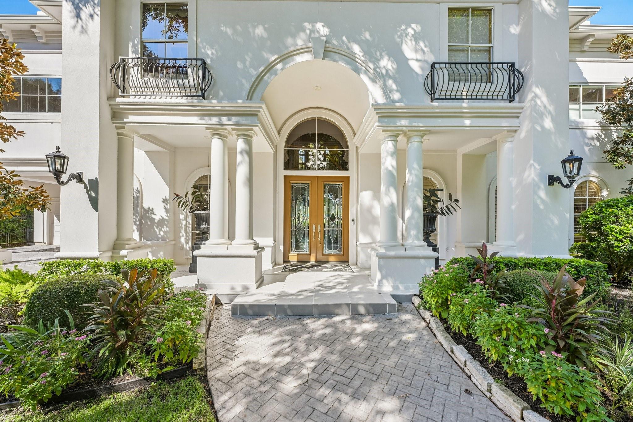 6 Farrell Ridge Drive