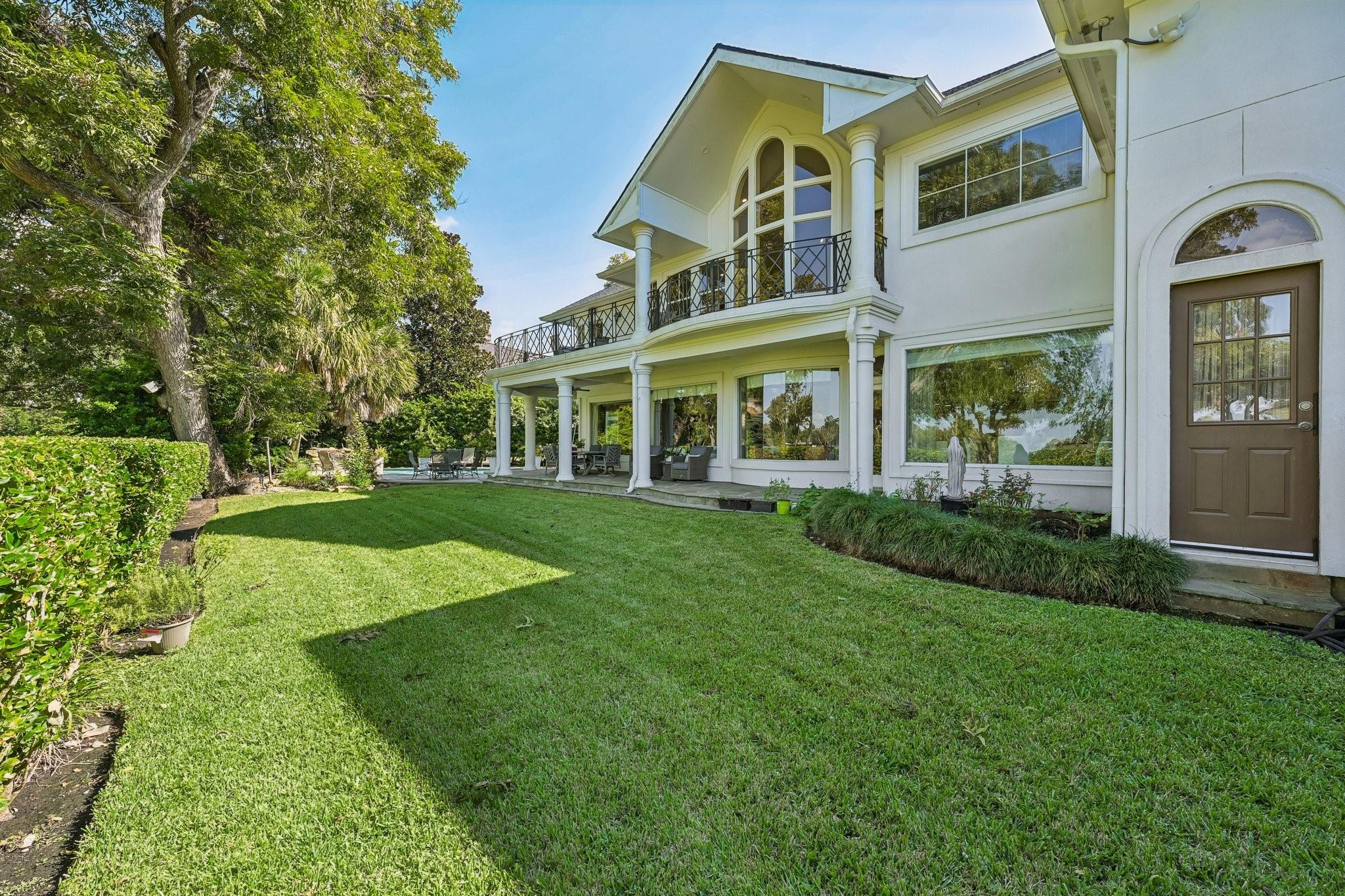 6 Farrell Ridge Drive