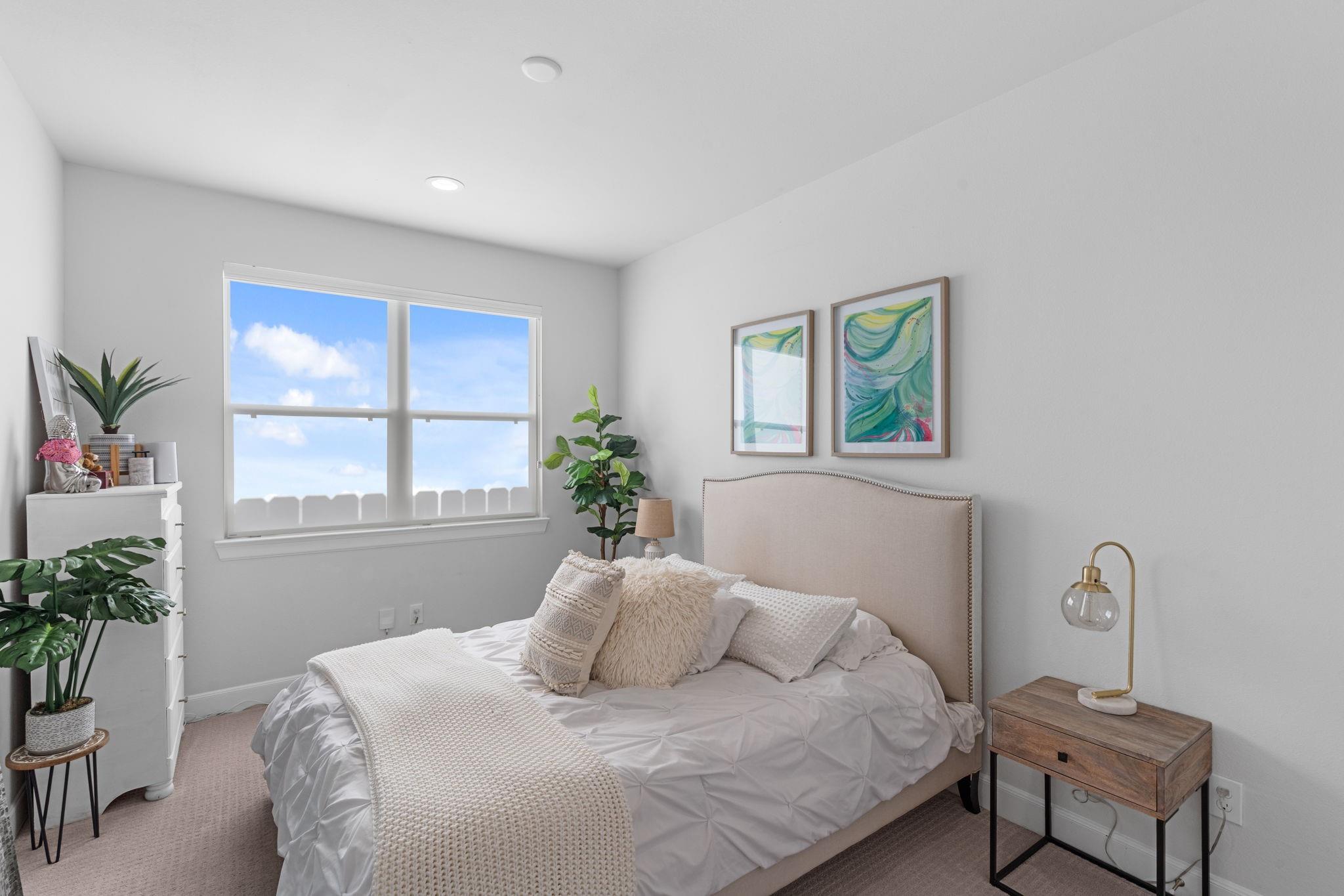 502 W Donovan Street # F