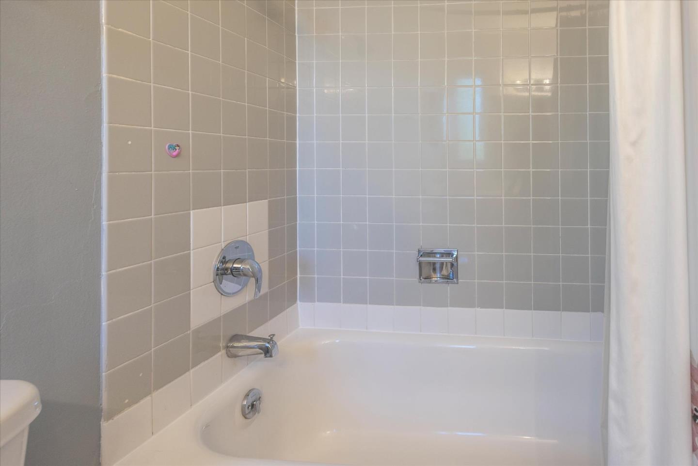 847 N Humboldt ST 203