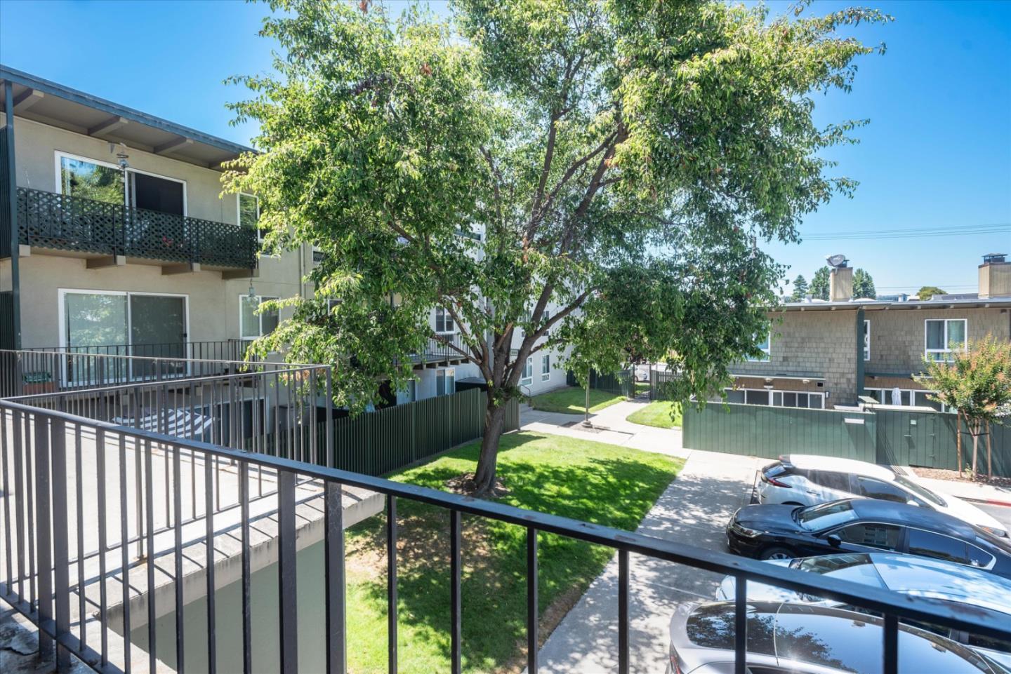 847 N Humboldt ST 203