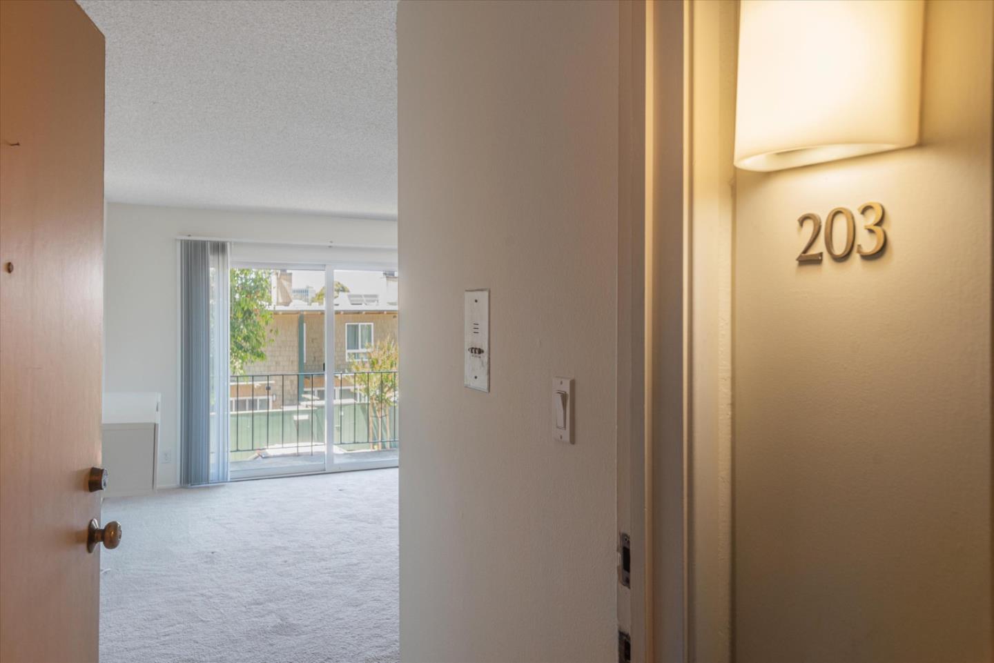 847 N Humboldt ST 203