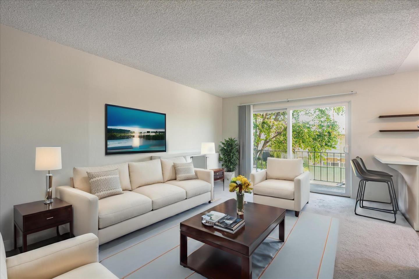 847 N Humboldt ST 203