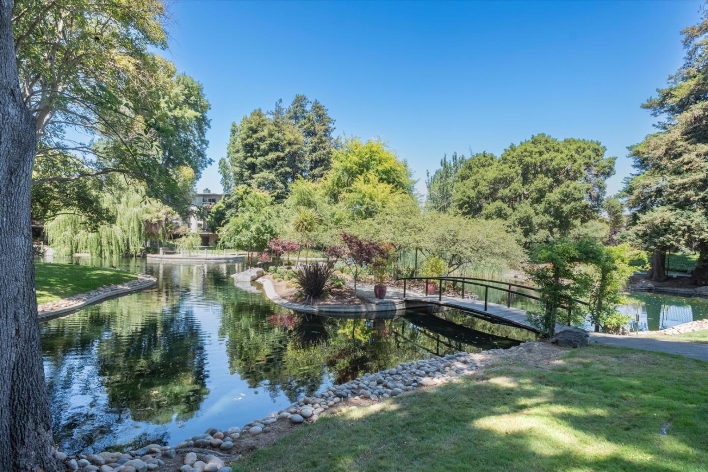 847 N Humboldt ST 203