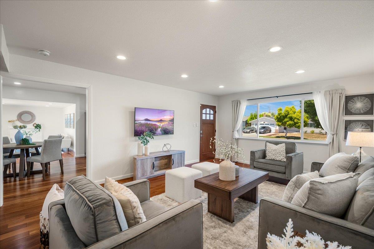 20114 Pacifica DR