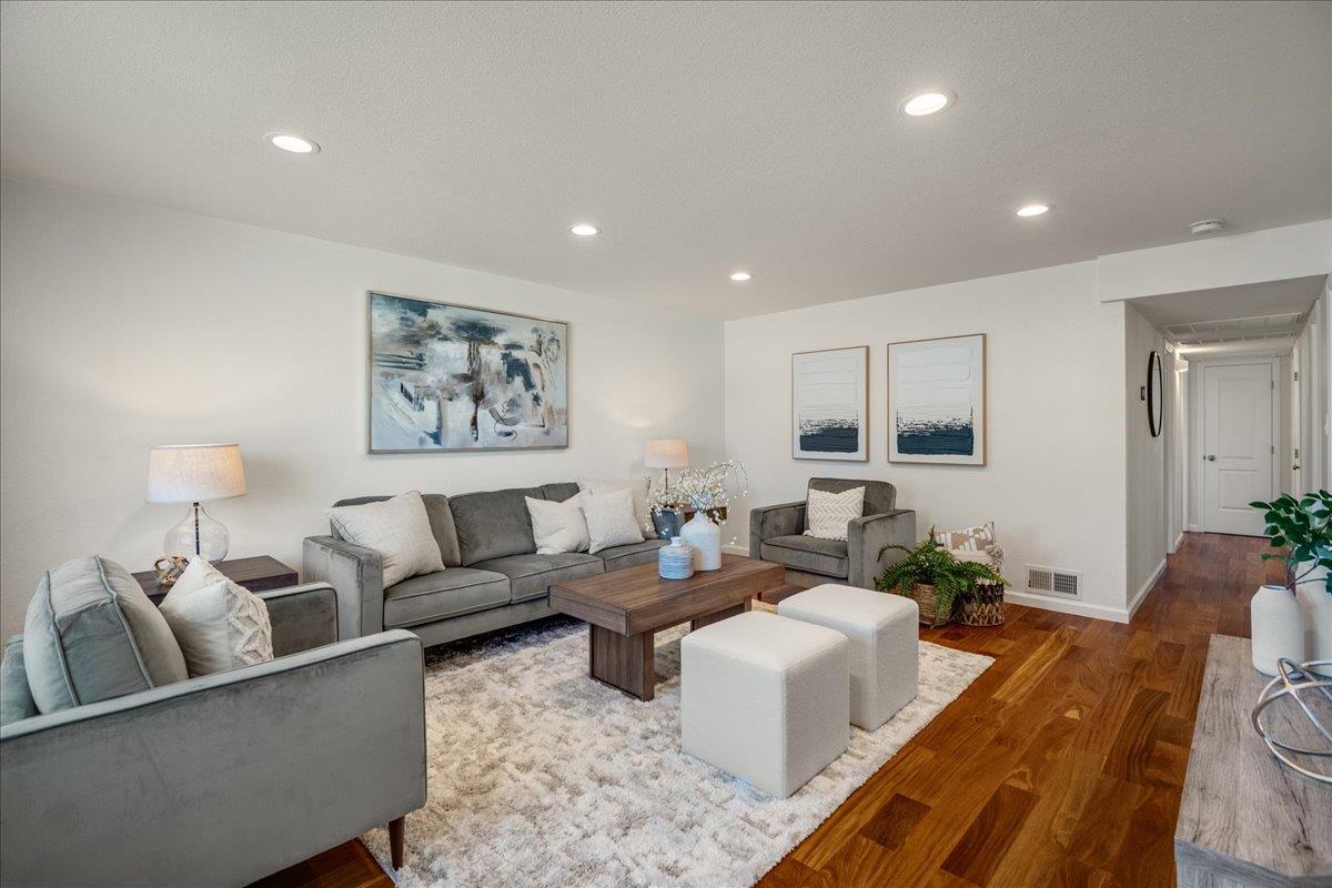 20114 Pacifica DR