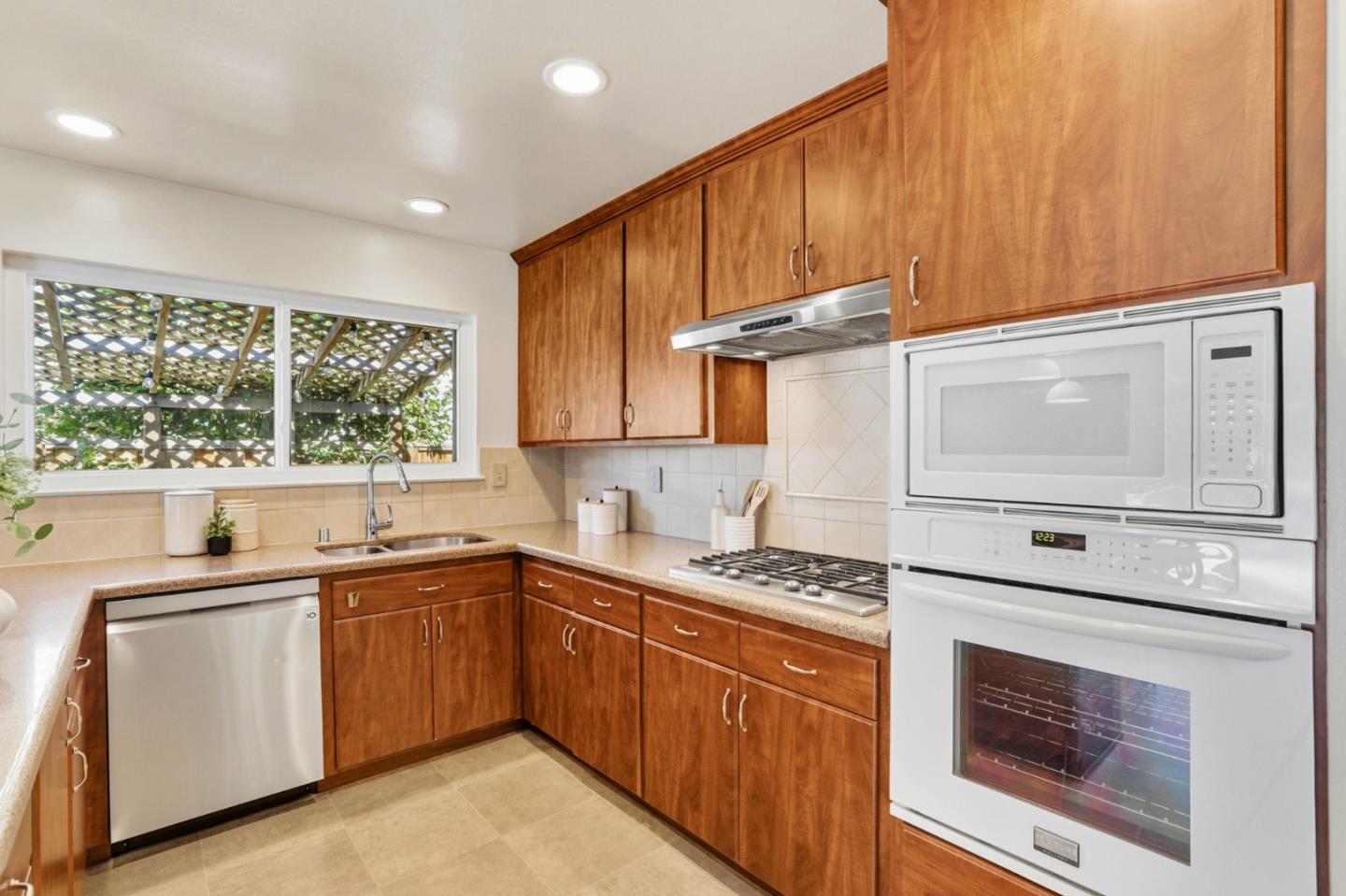 5321 Garwood Drive