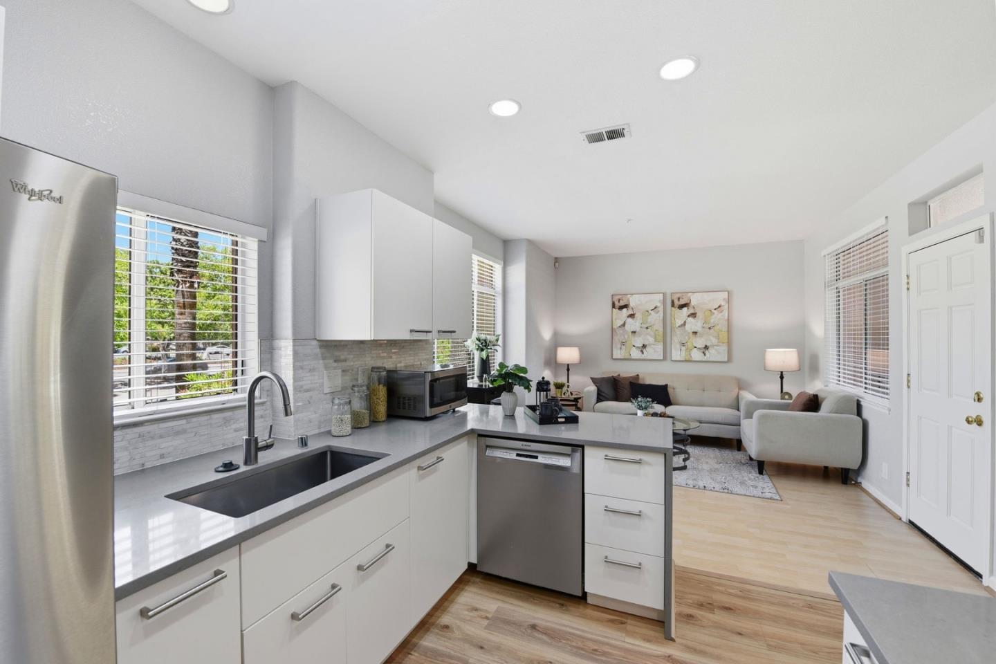 7285 Ventana Drive