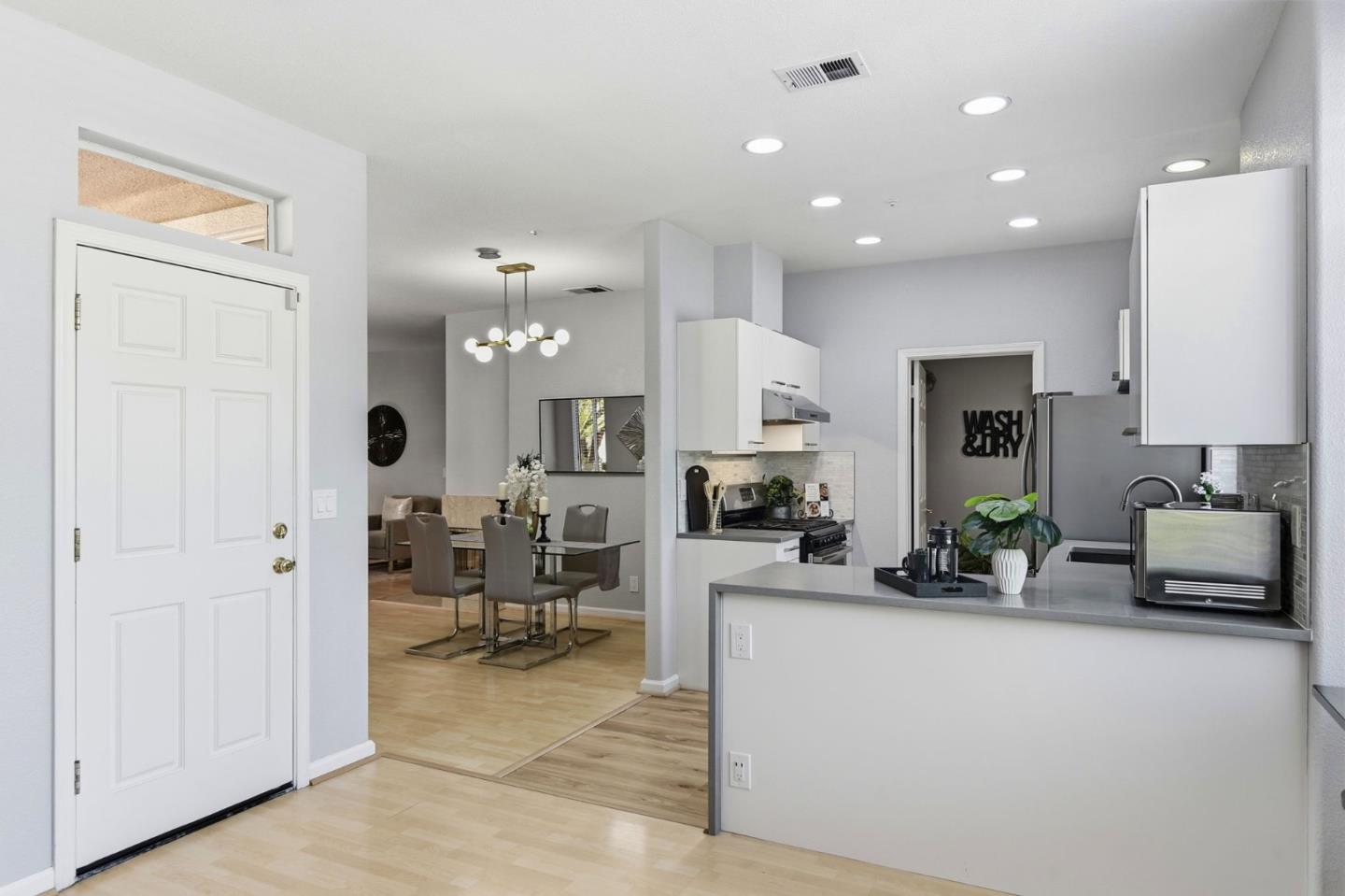 7285 Ventana Drive