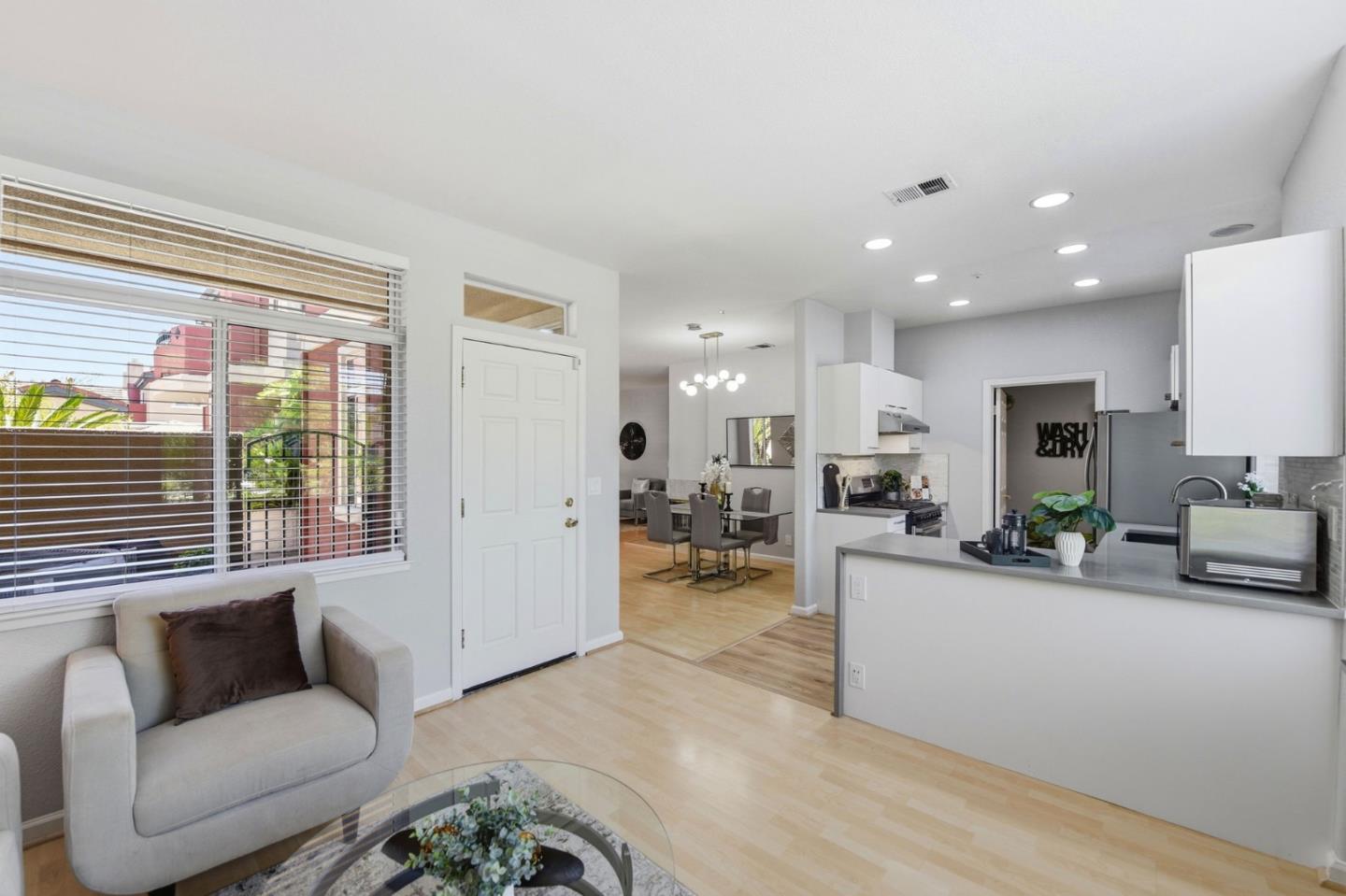 7285 Ventana Drive