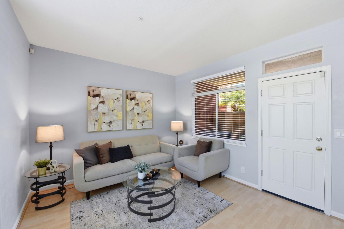7285 Ventana Drive