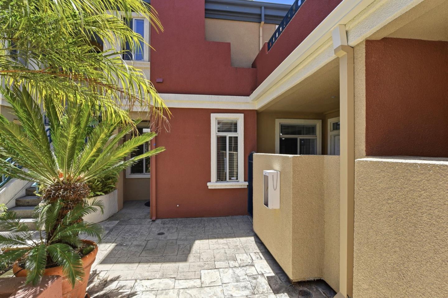 7285 Ventana Drive
