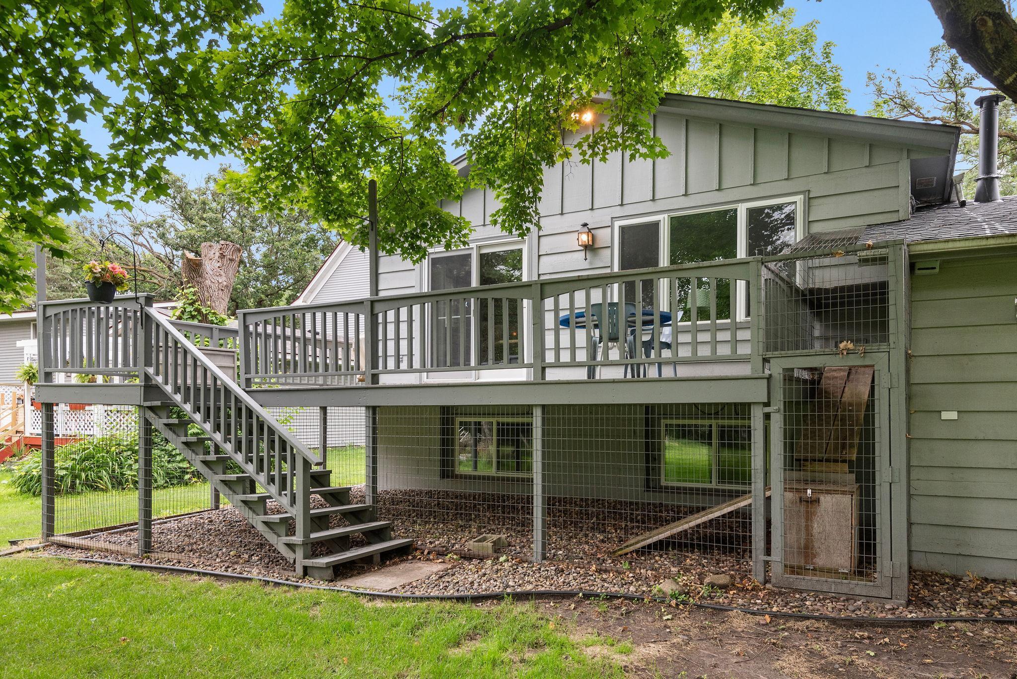 5870 Main Street W