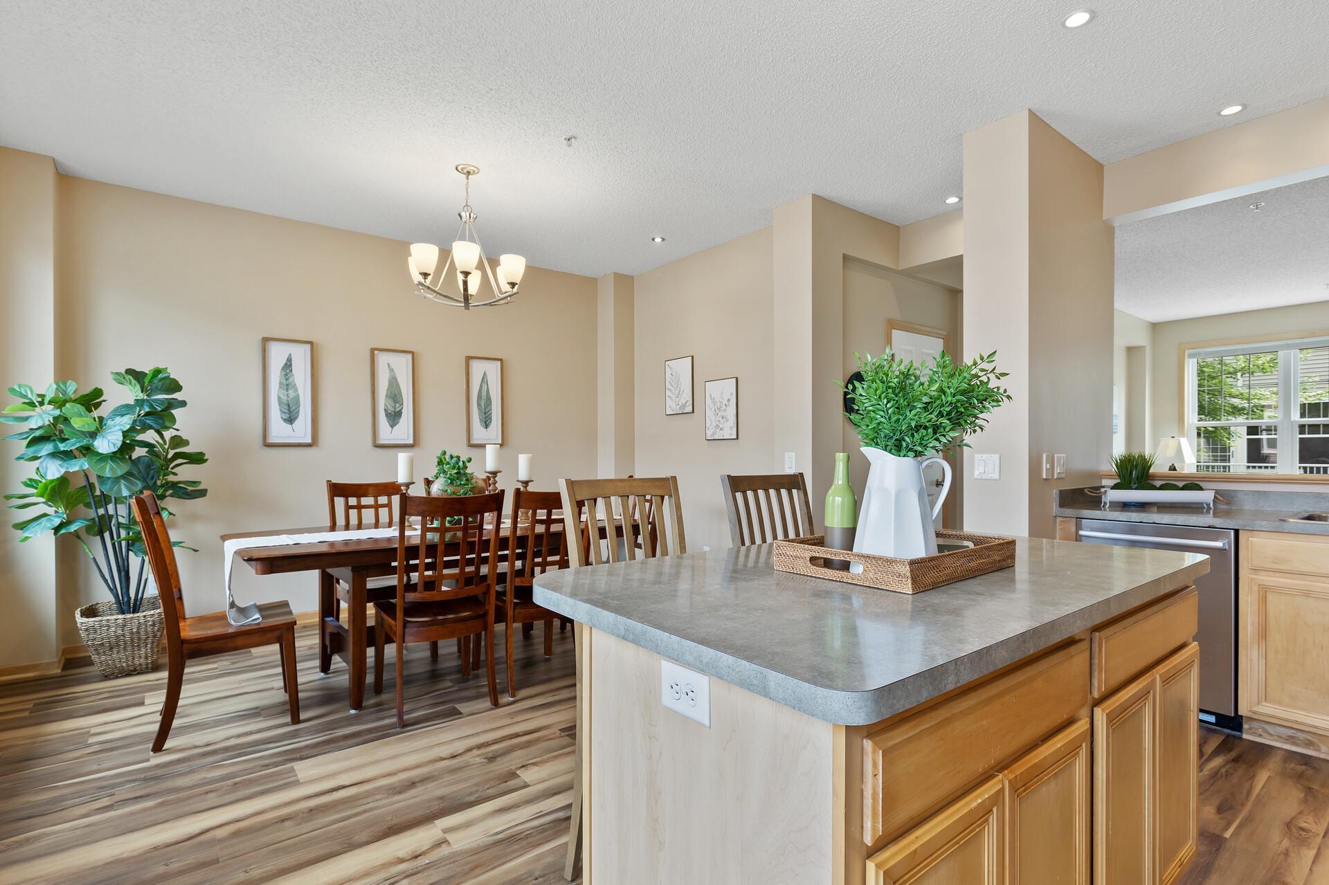 17111 72nd Avenue N Unit: 4402