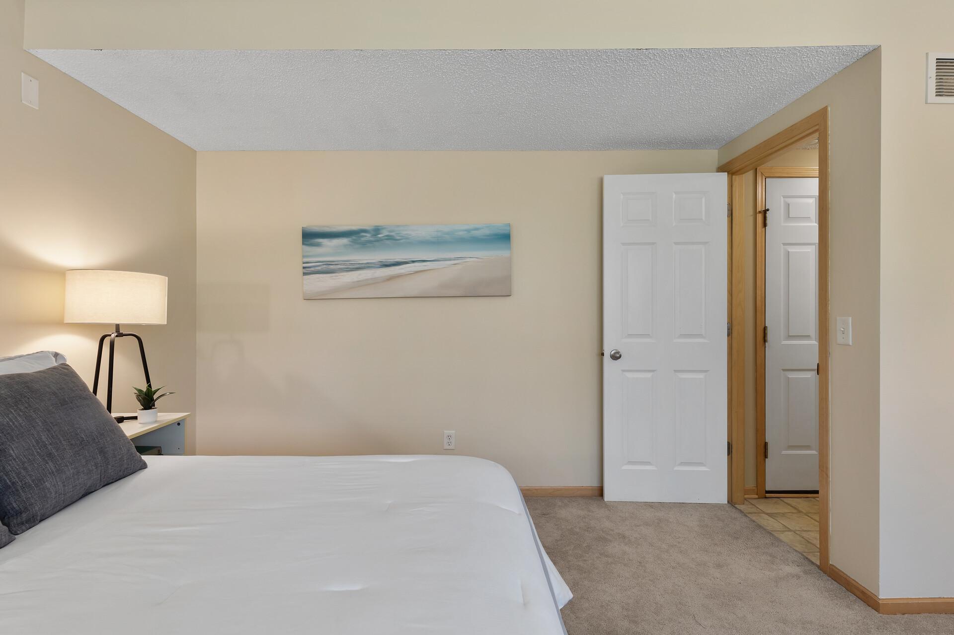 17111 72nd Avenue N Unit: 4402