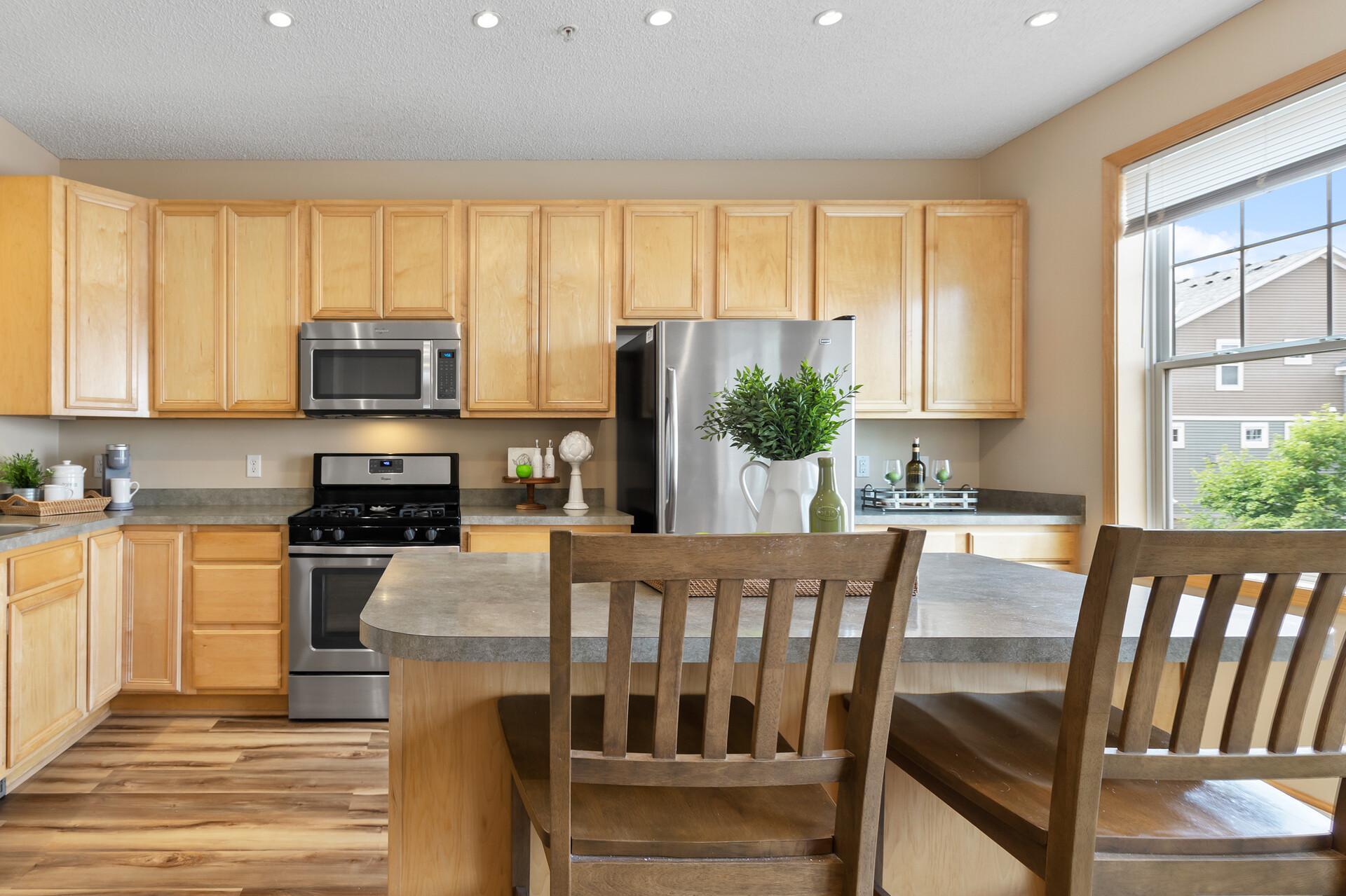 17111 72nd Avenue N Unit: 4402