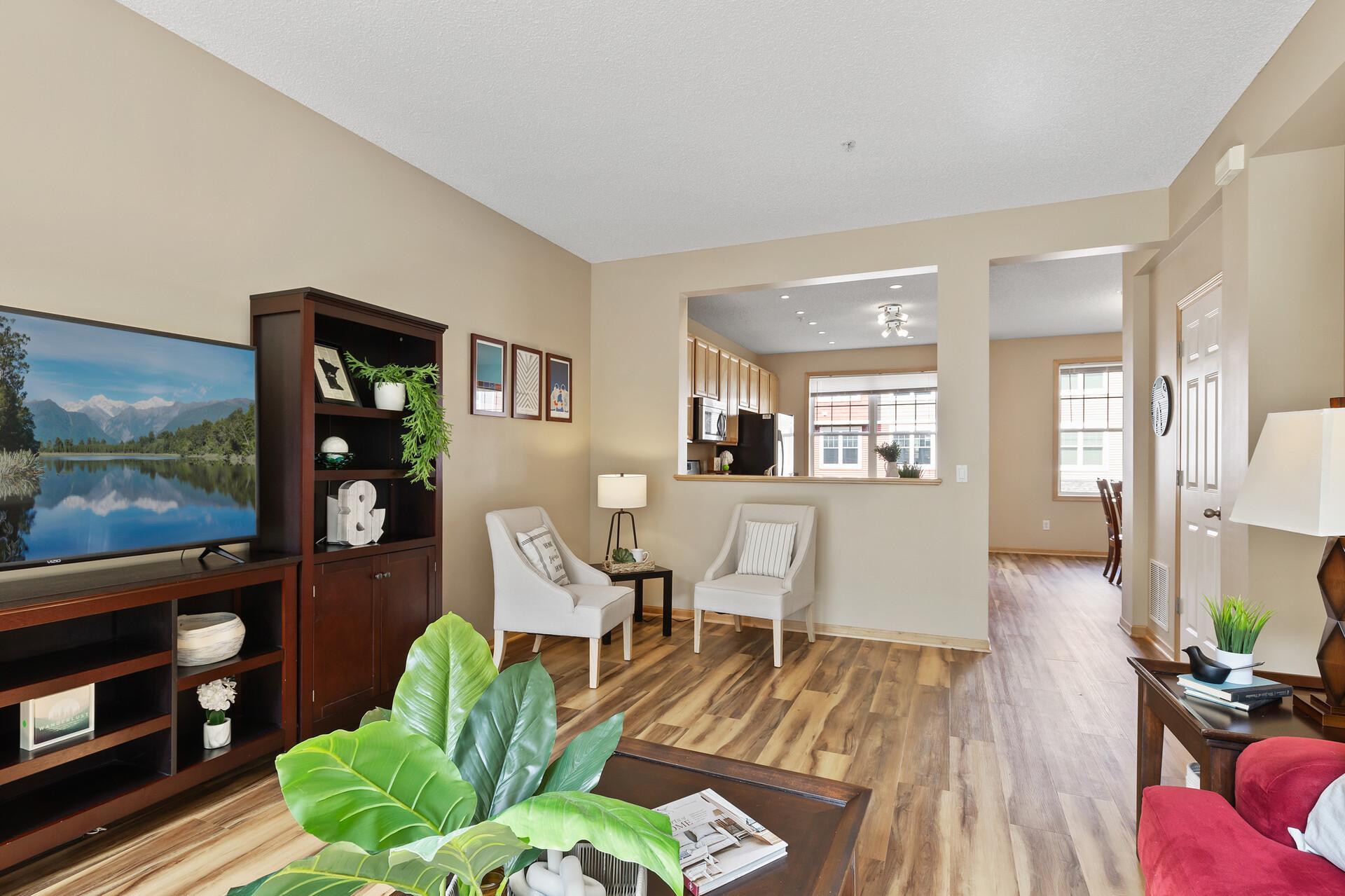 17111 72nd Avenue N Unit: 4402