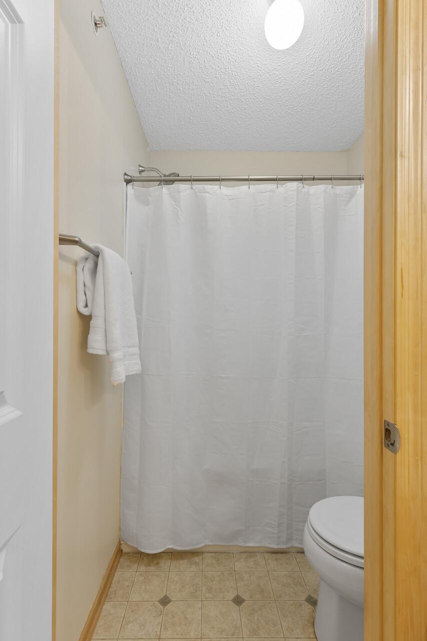 17111 72nd Avenue N Unit: 4402