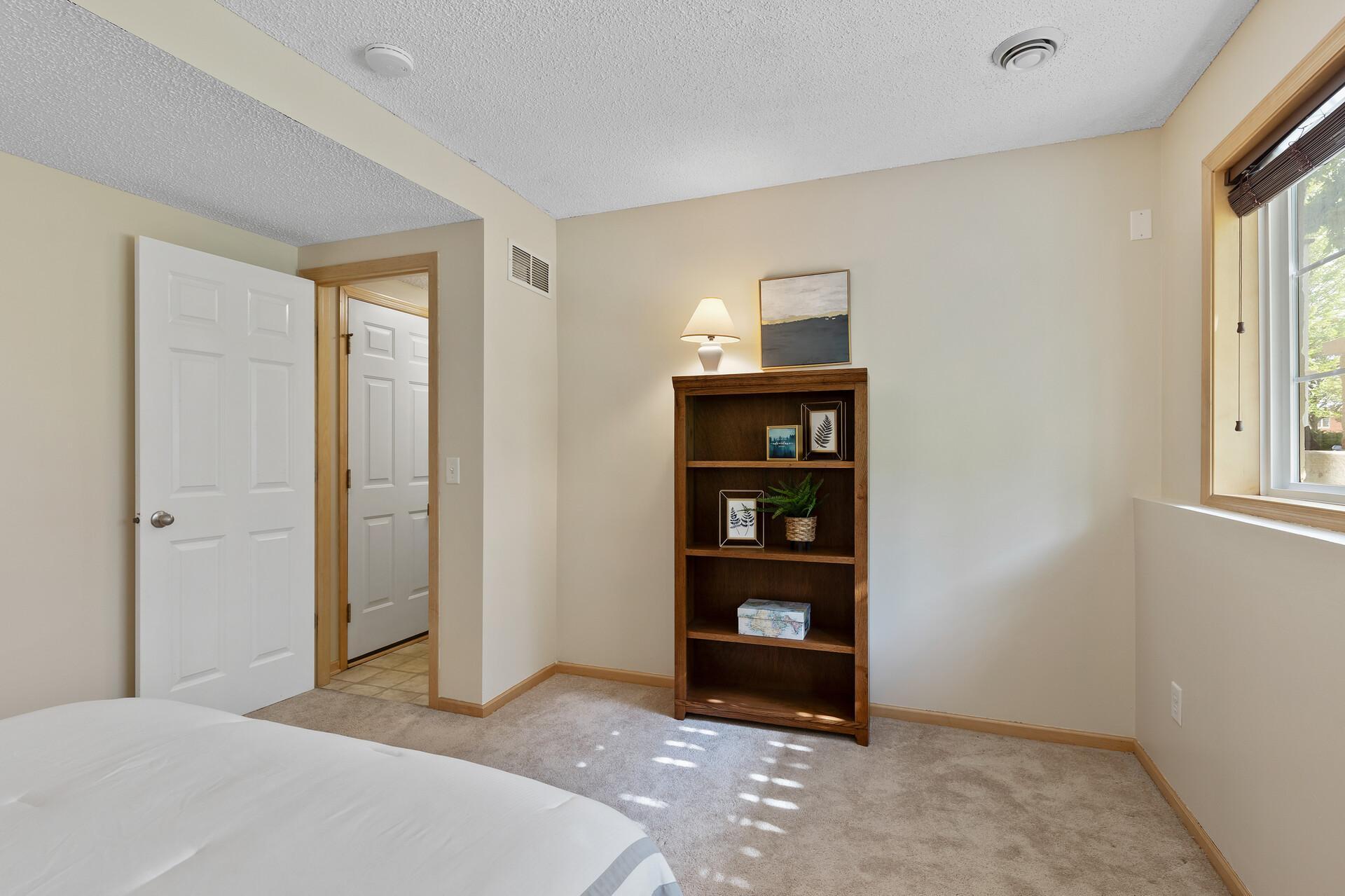 17111 72nd Avenue N Unit: 4402