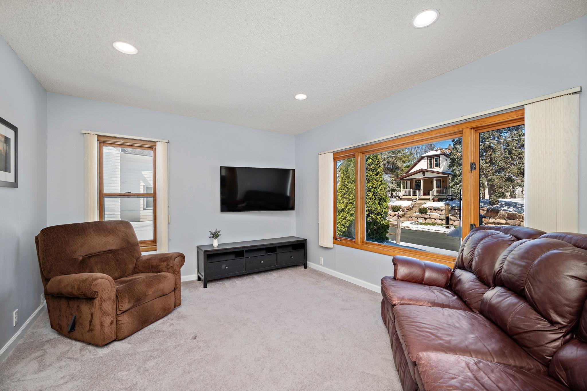 8541 Kennedy Memorial Drive