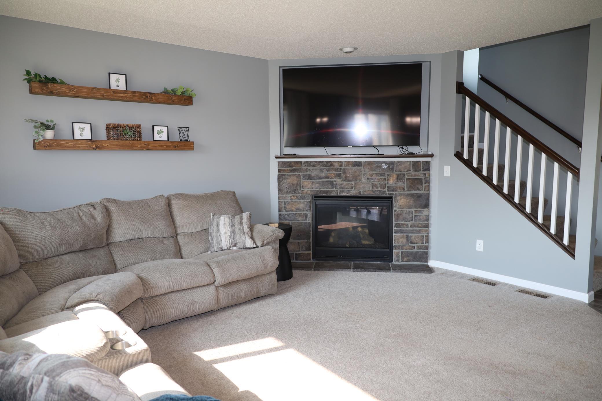 1706 Redhawk Way
