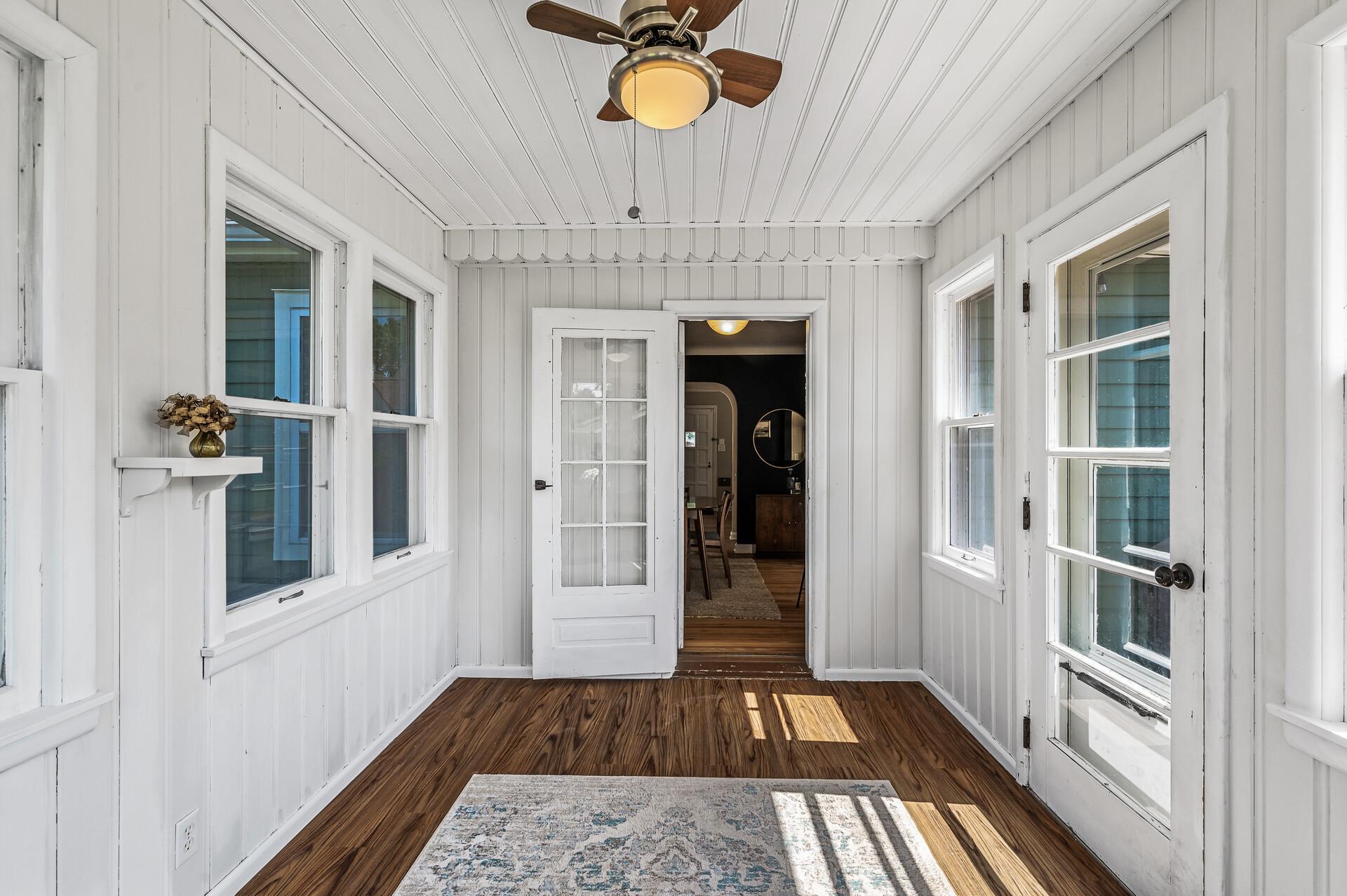 283 Hamline Avenue S