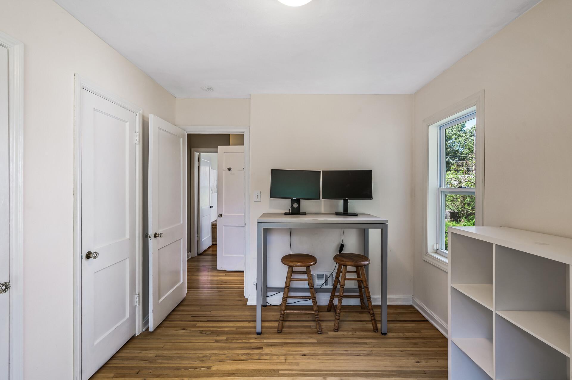 283 Hamline Avenue S