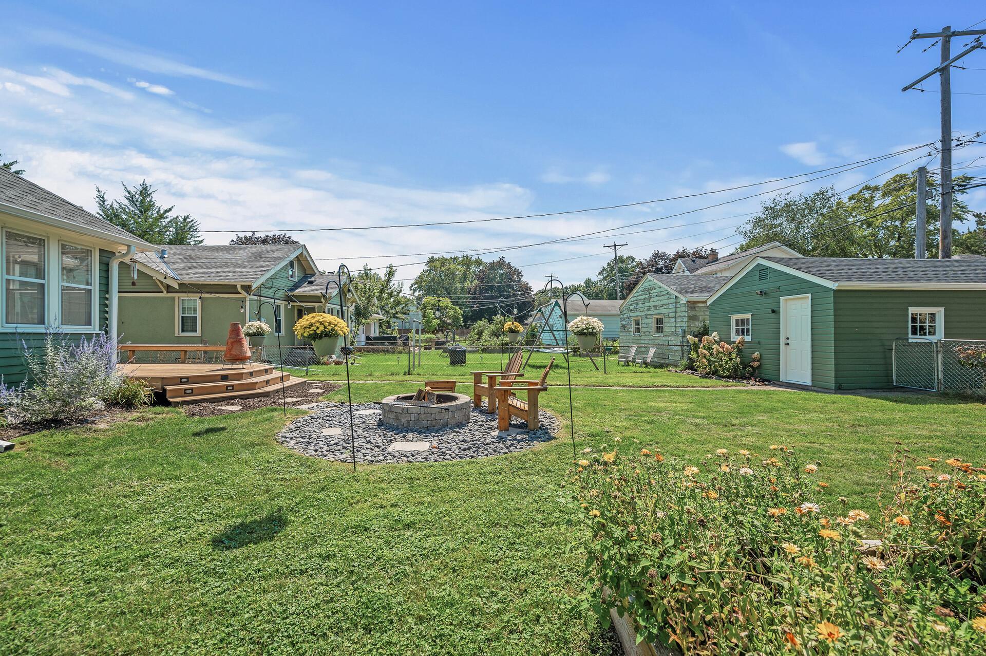 283 Hamline Avenue S