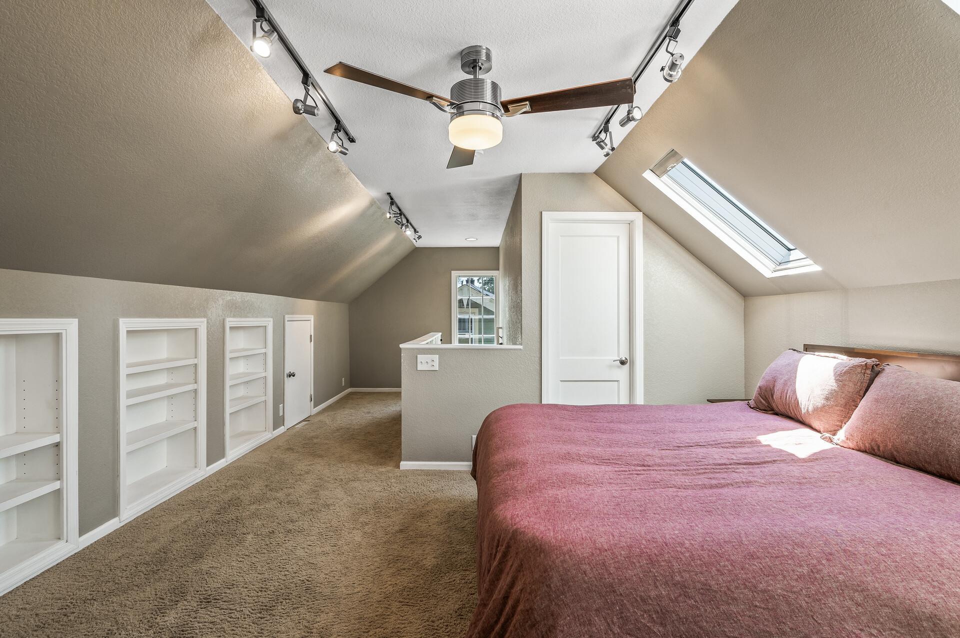 283 Hamline Avenue S