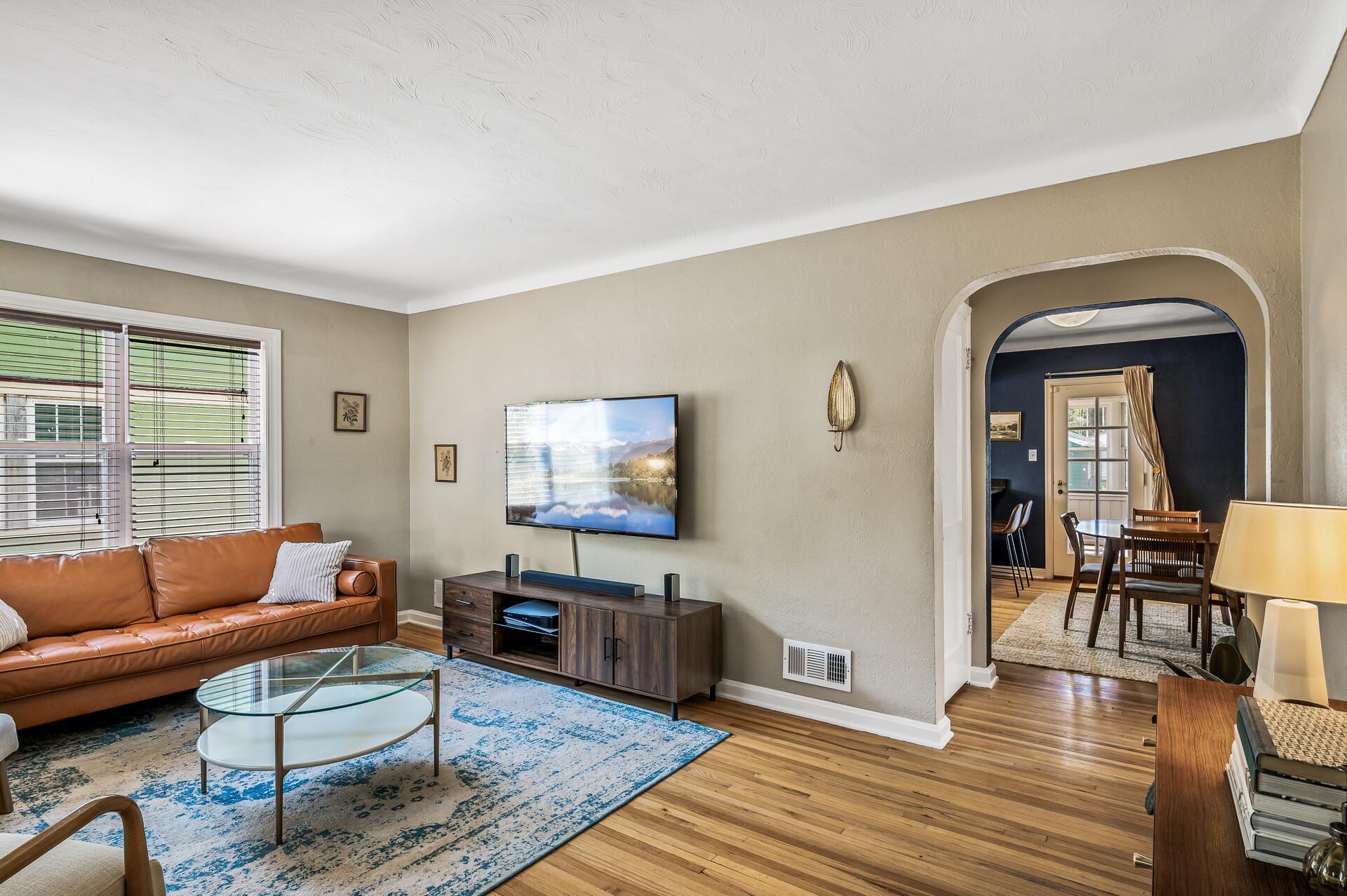 283 Hamline Avenue S