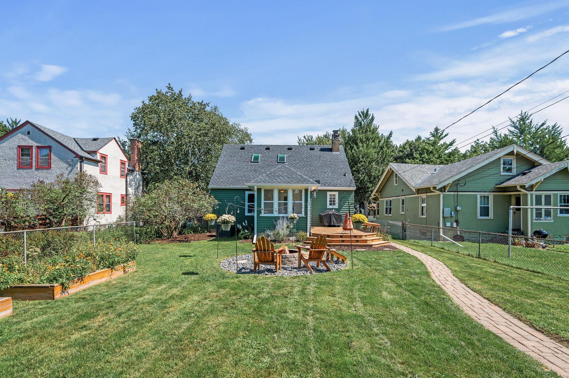 283 Hamline Avenue S