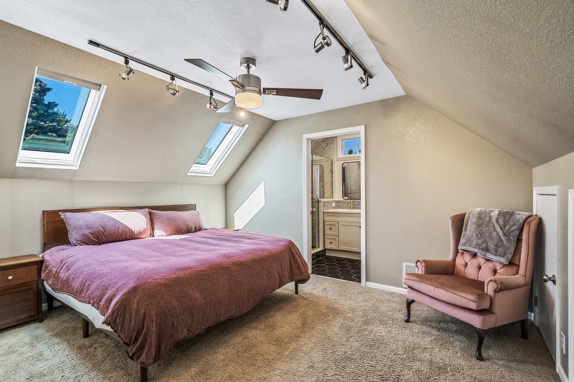 283 Hamline Avenue S