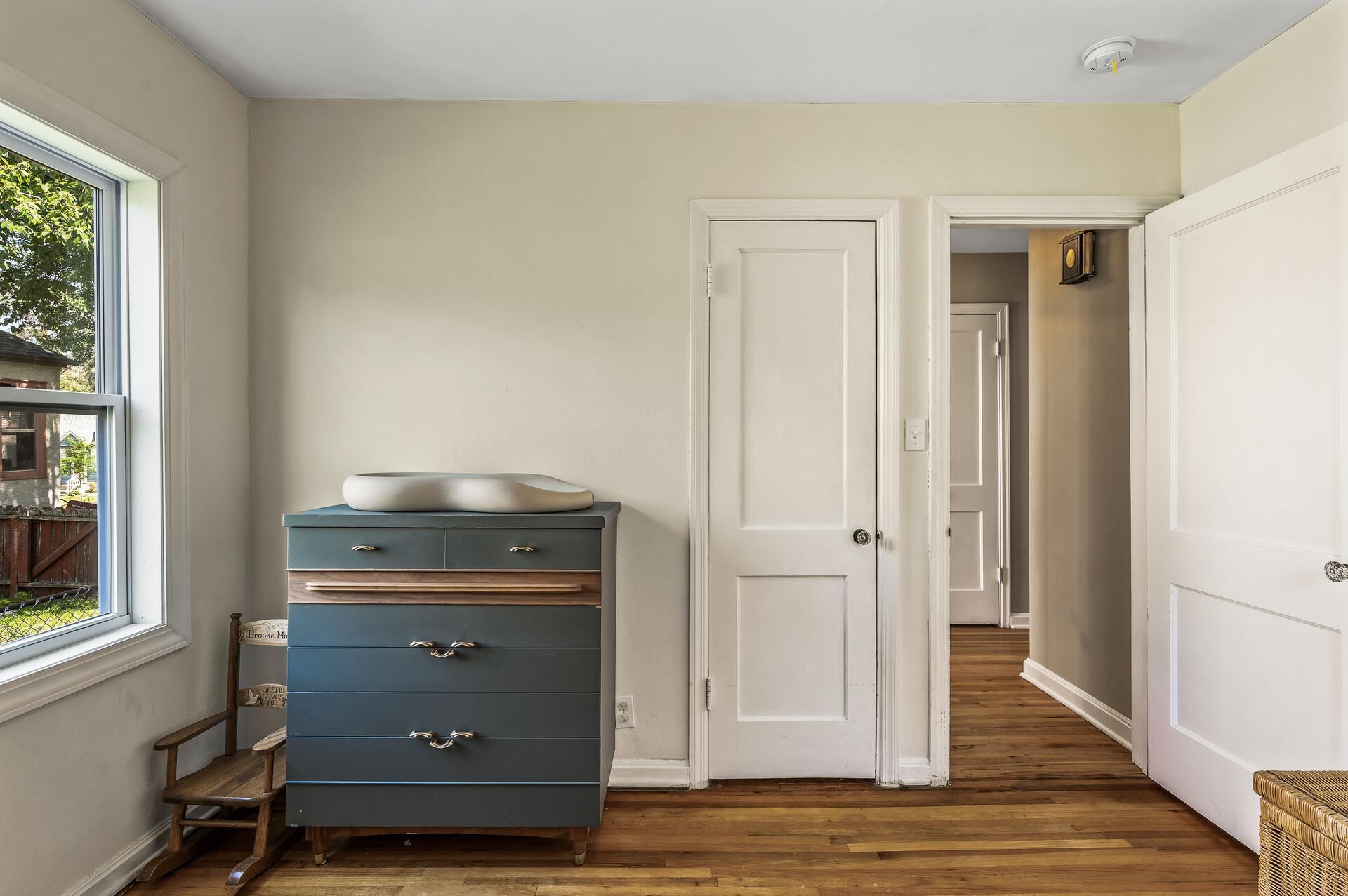 283 Hamline Avenue S