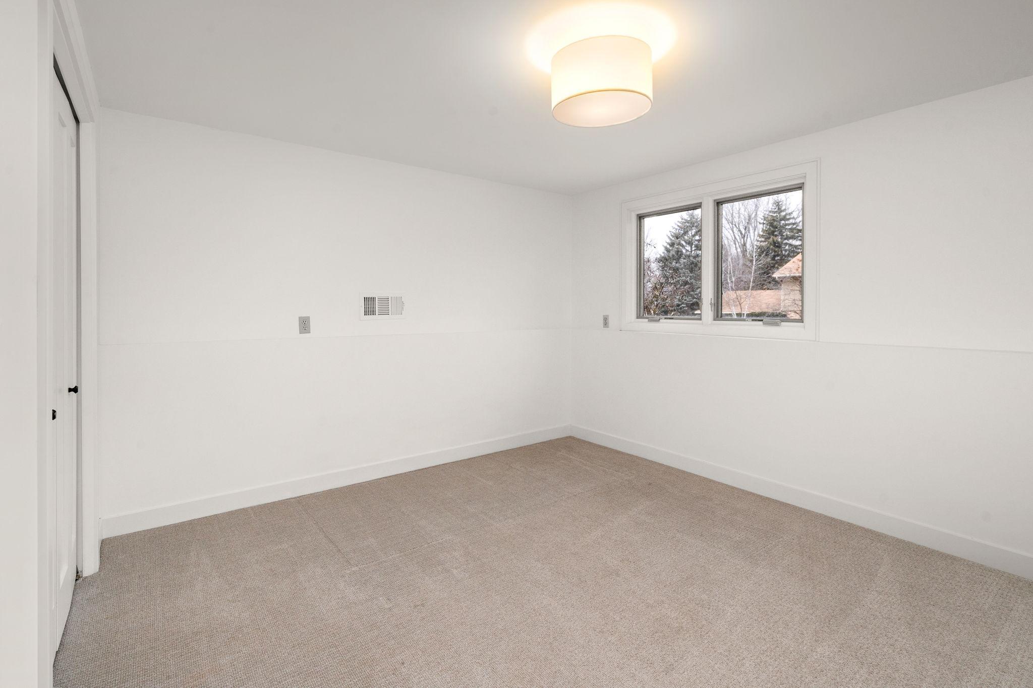 8131 Tierneys Woods Curve