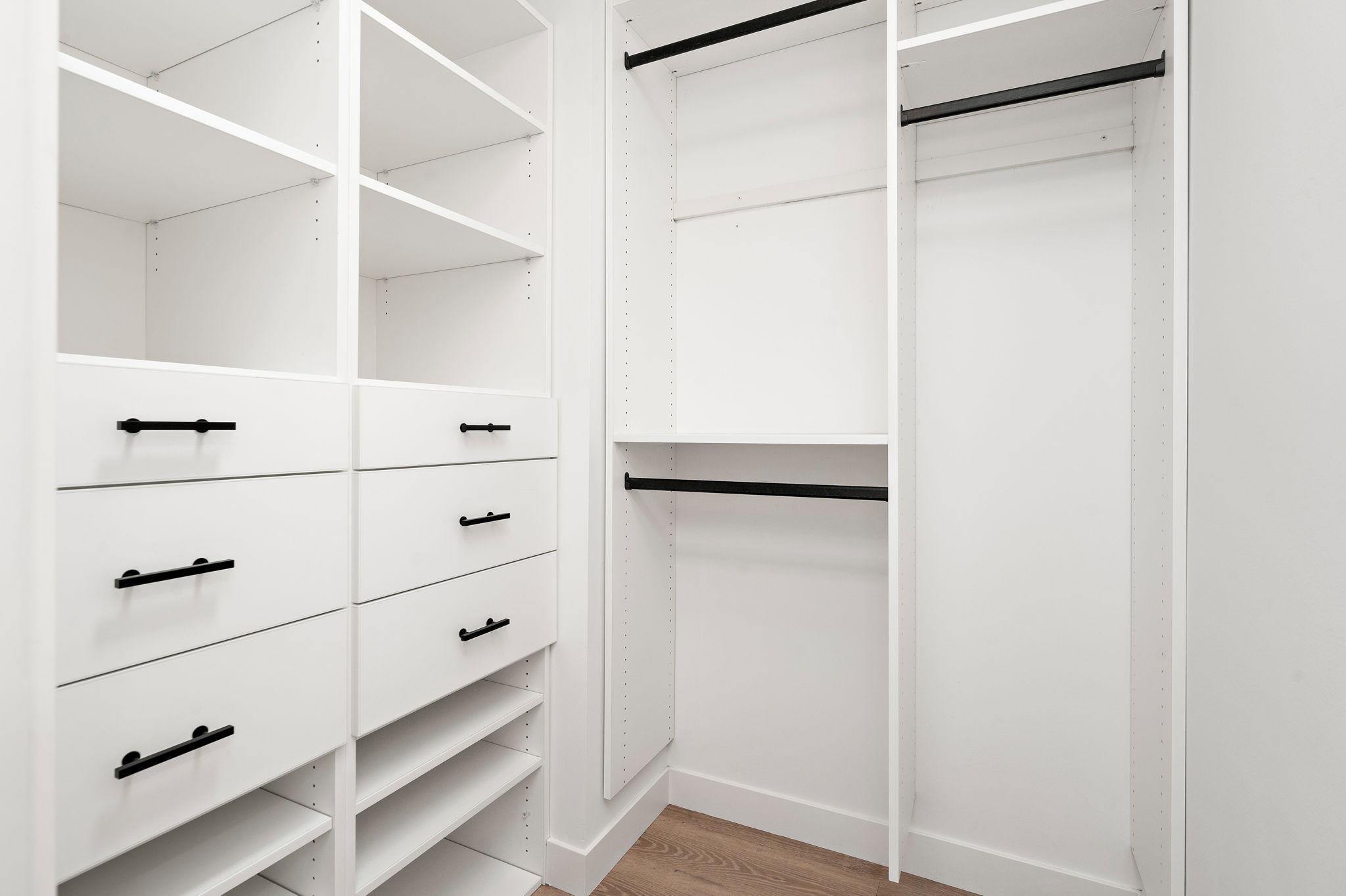 8131 Tierneys Woods Curve